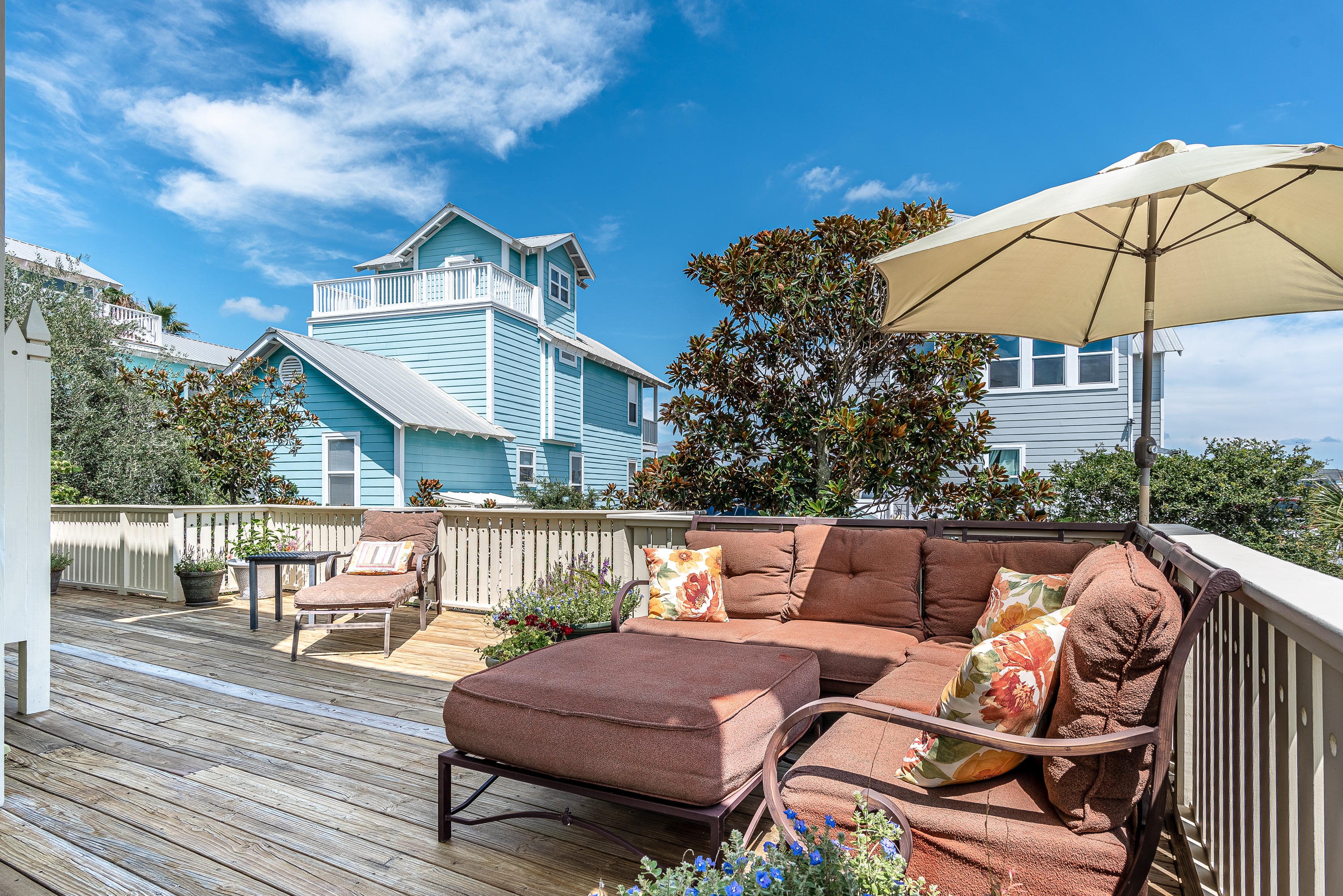 OYSTER LAKE - Residential