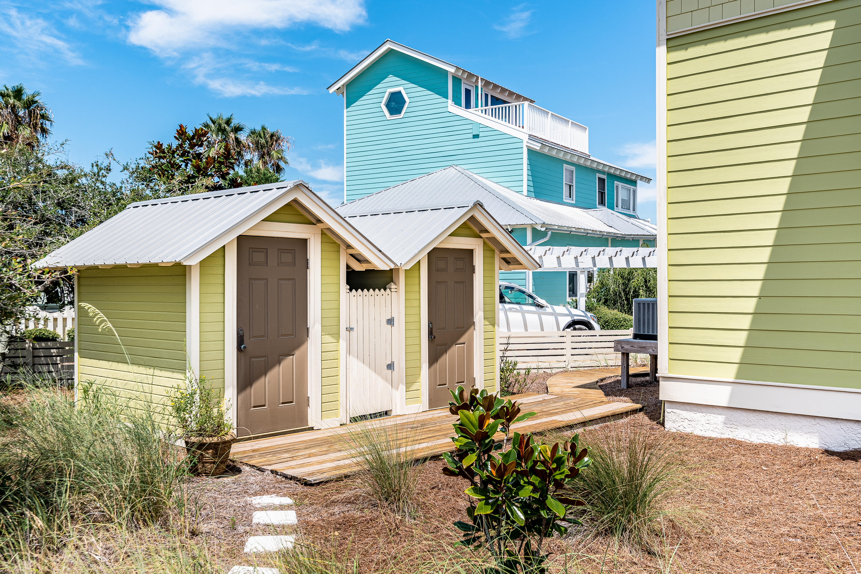 OYSTER LAKE - Residential