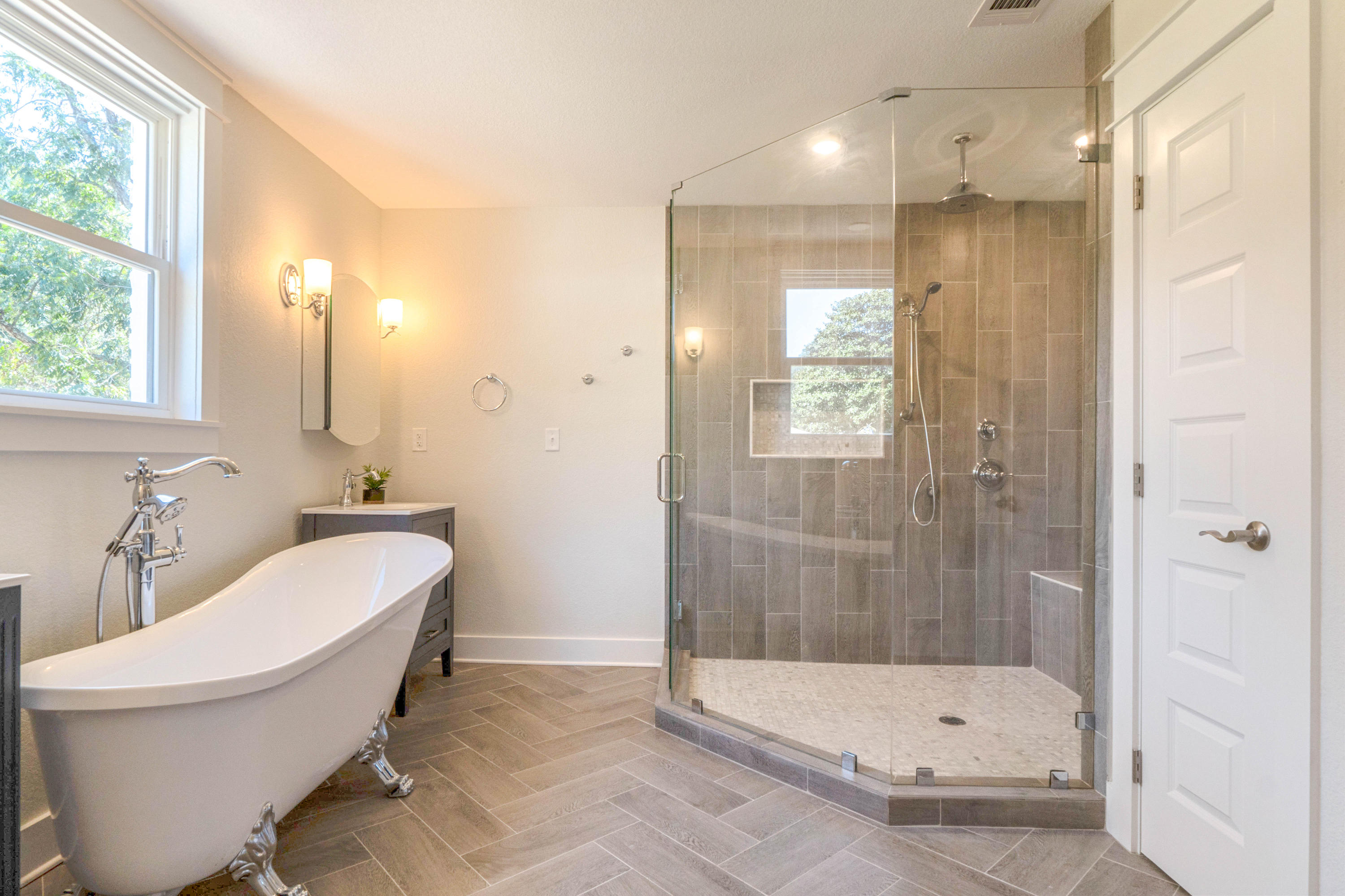 FLORIDA HEIGHTS - Residential