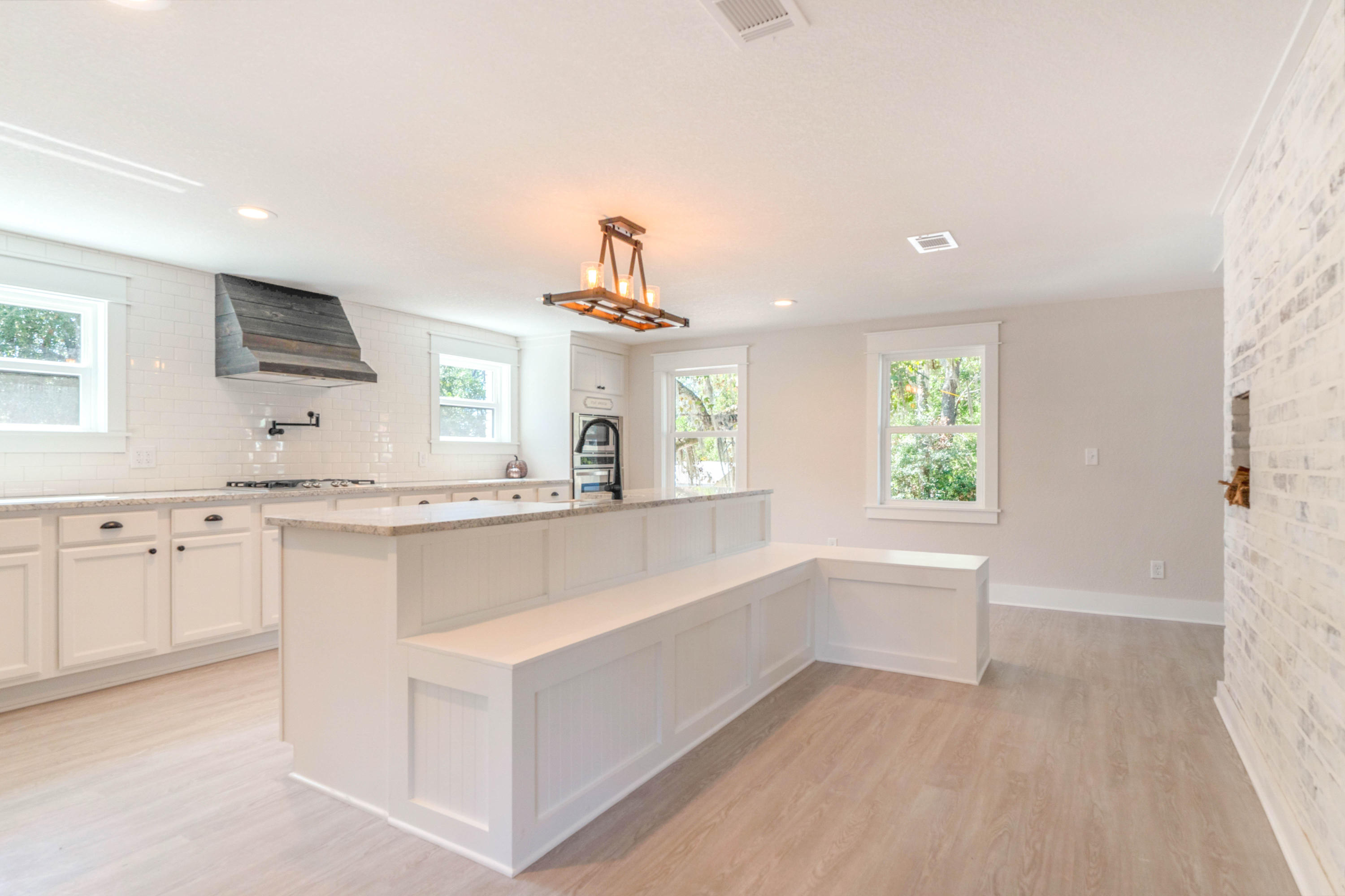 FLORIDA HEIGHTS - Residential