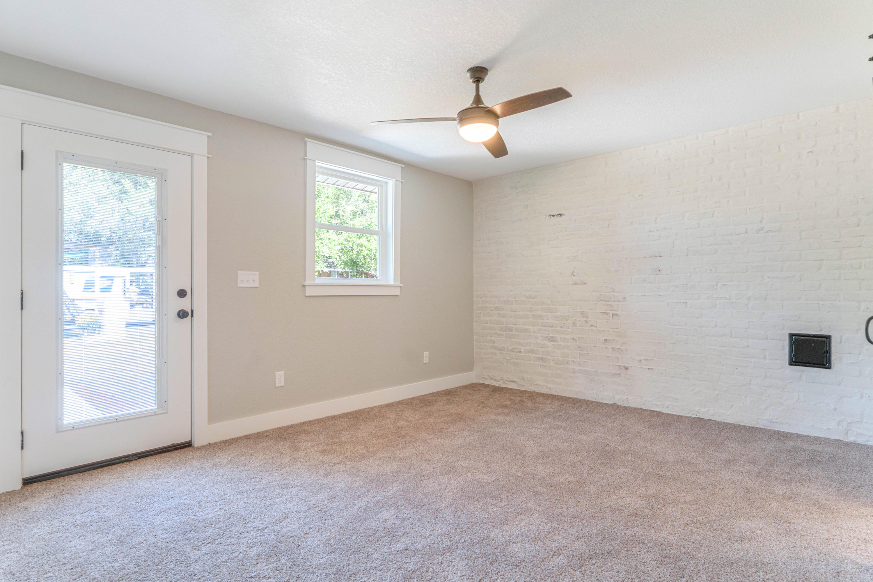 FLORIDA HEIGHTS - Residential