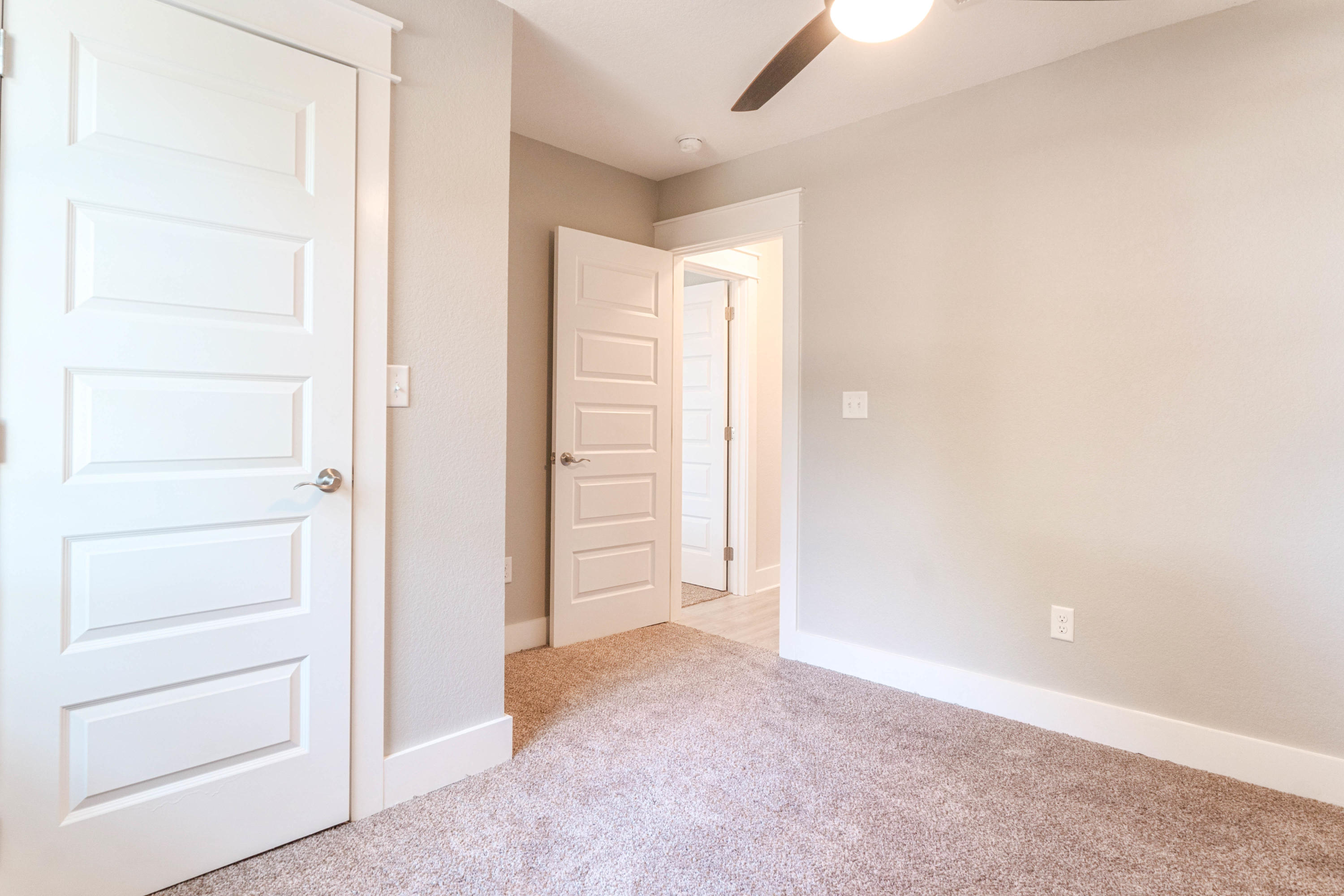 FLORIDA HEIGHTS - Residential