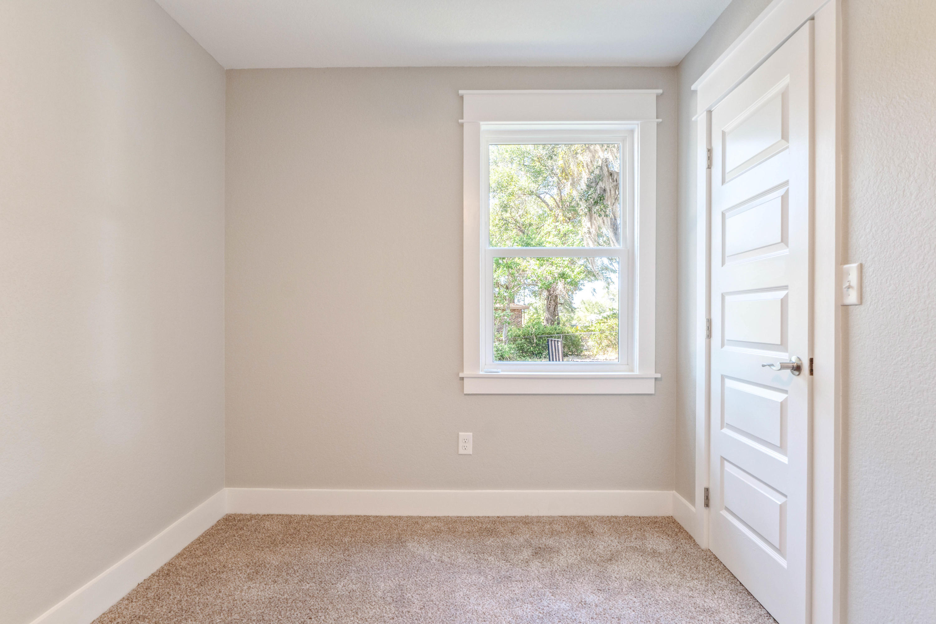 FLORIDA HEIGHTS - Residential