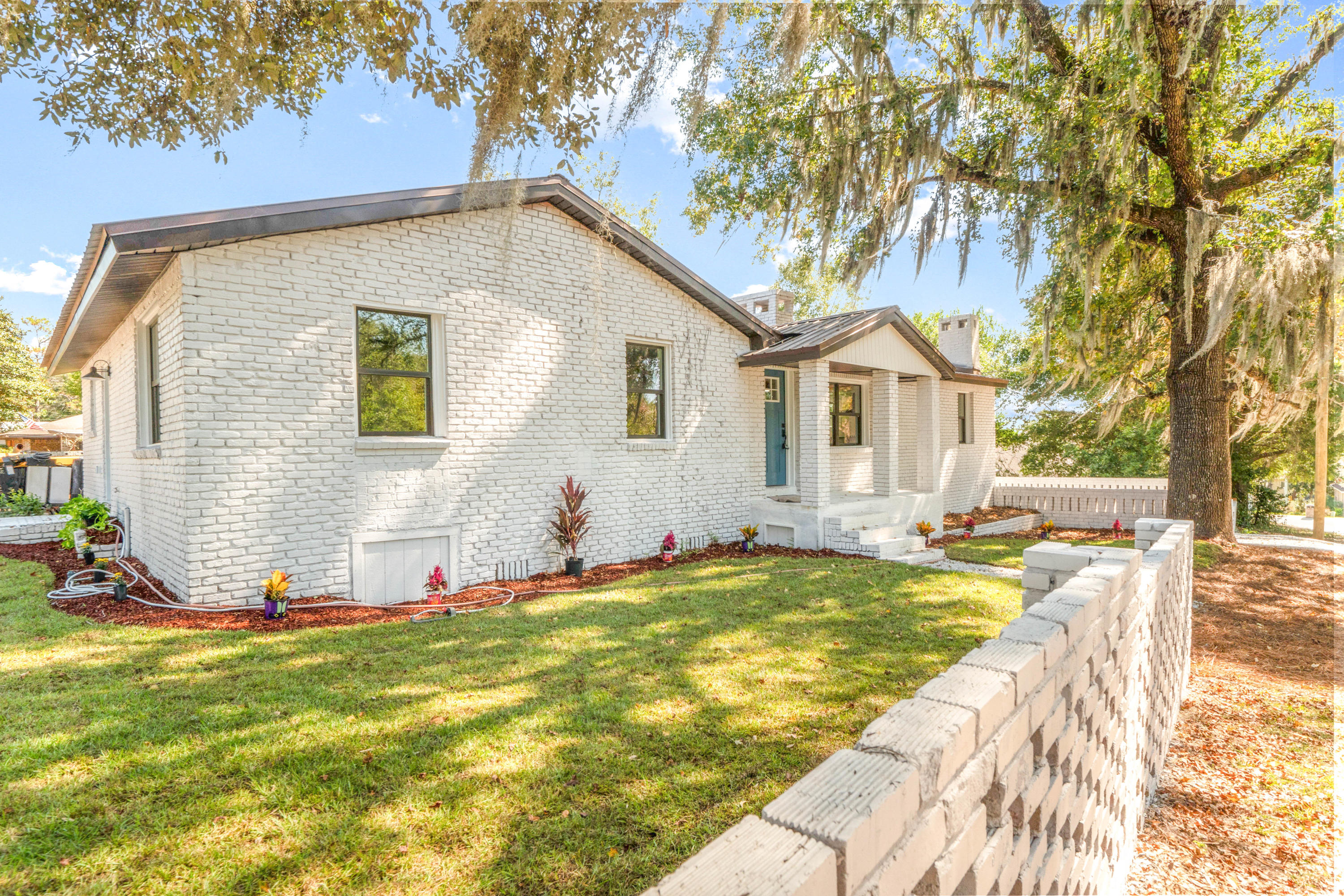 FLORIDA HEIGHTS - Residential