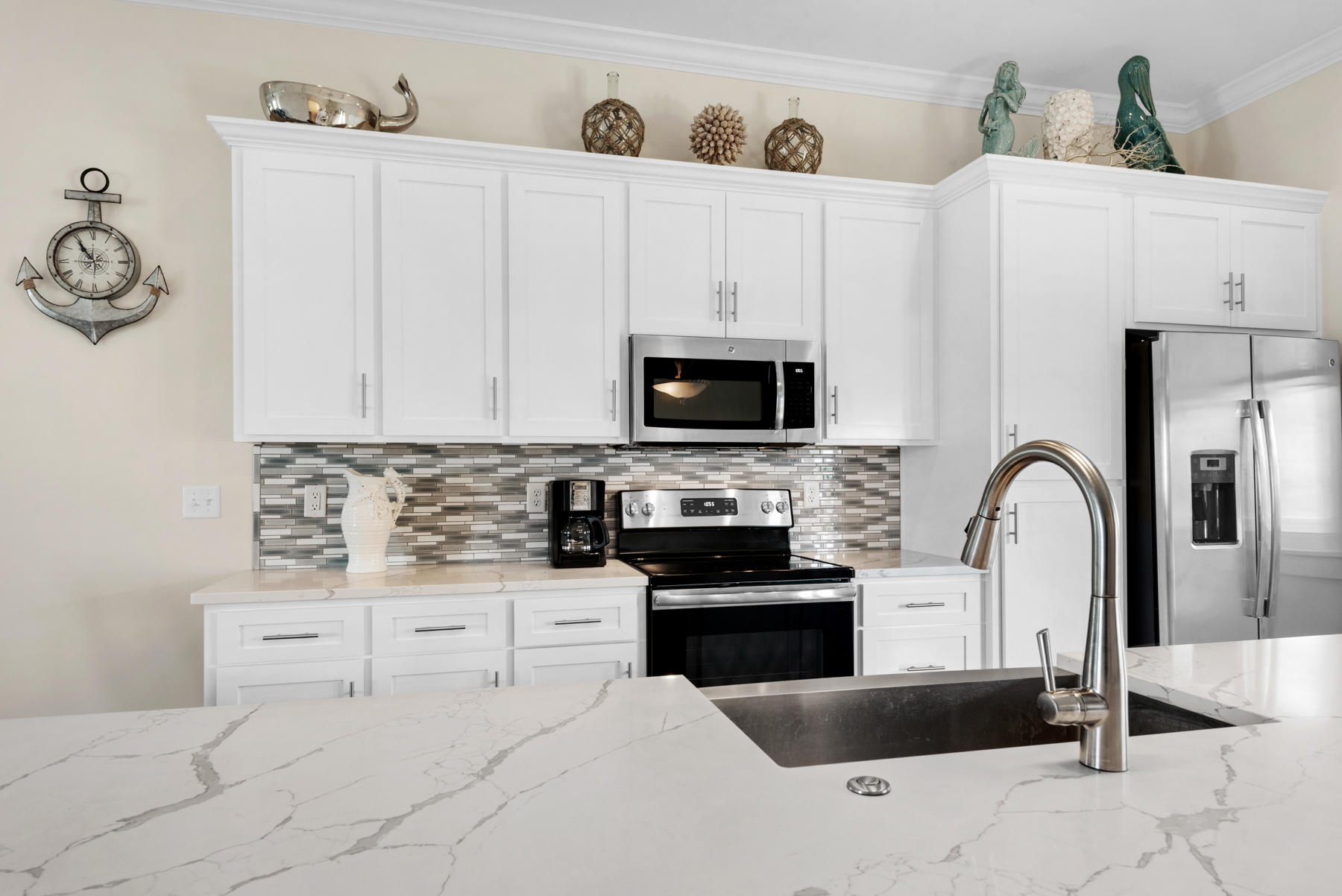 HOLIDAY BEACH UNIT 01 - Residential