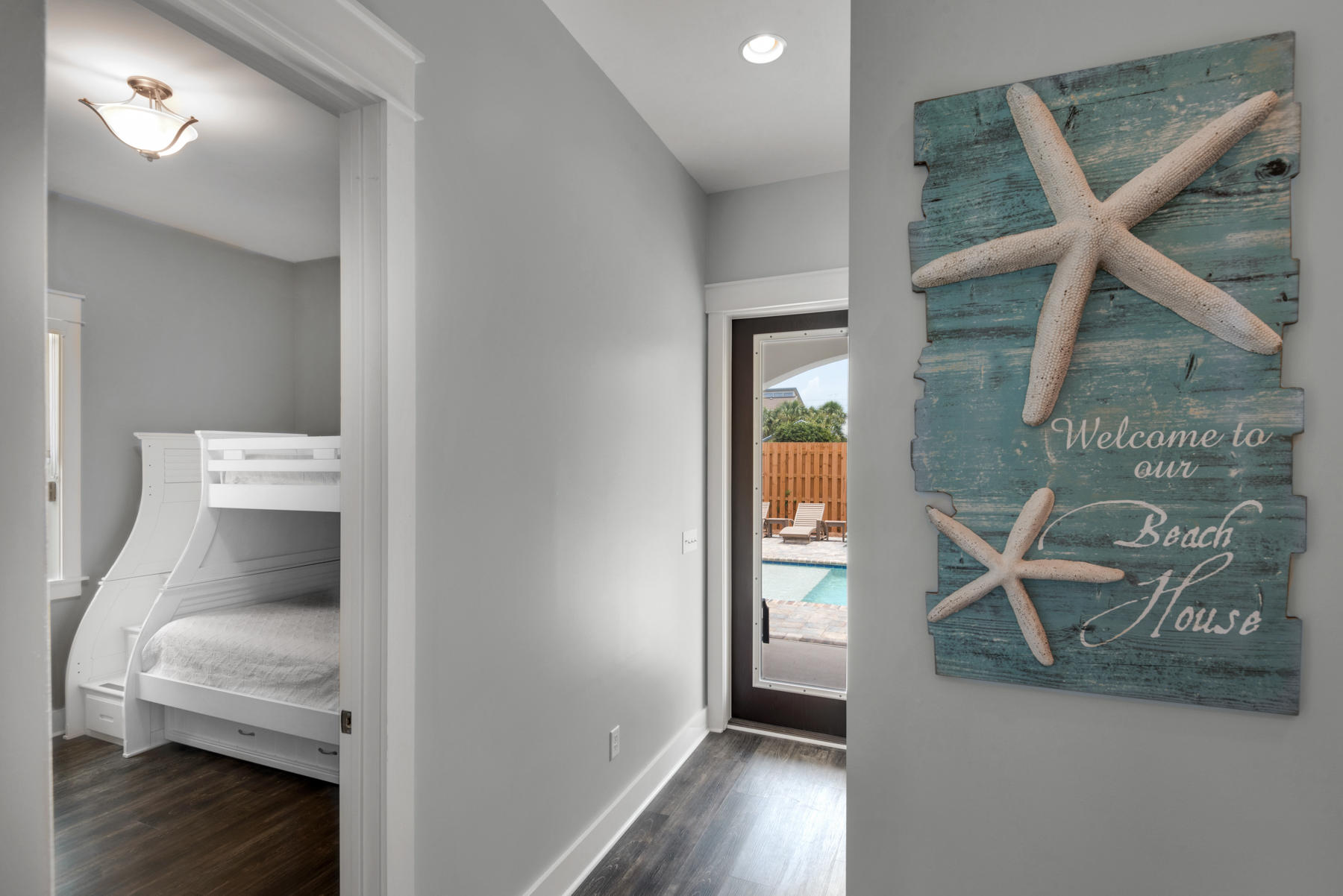 HOLIDAY BEACH UNIT 01 - Residential