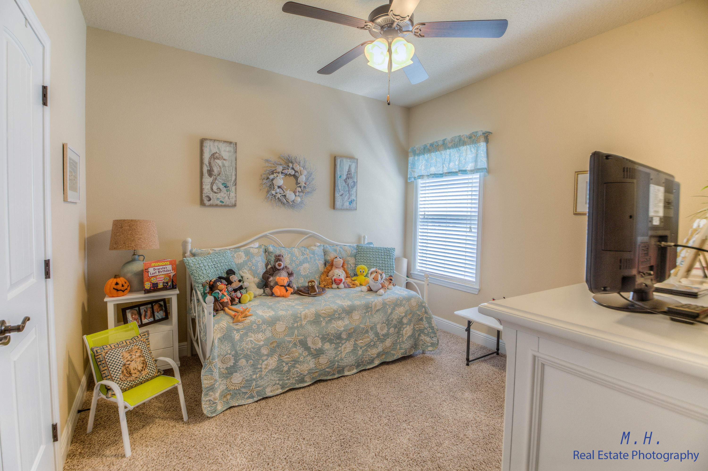 BROWNSTONE MANOR - Residential