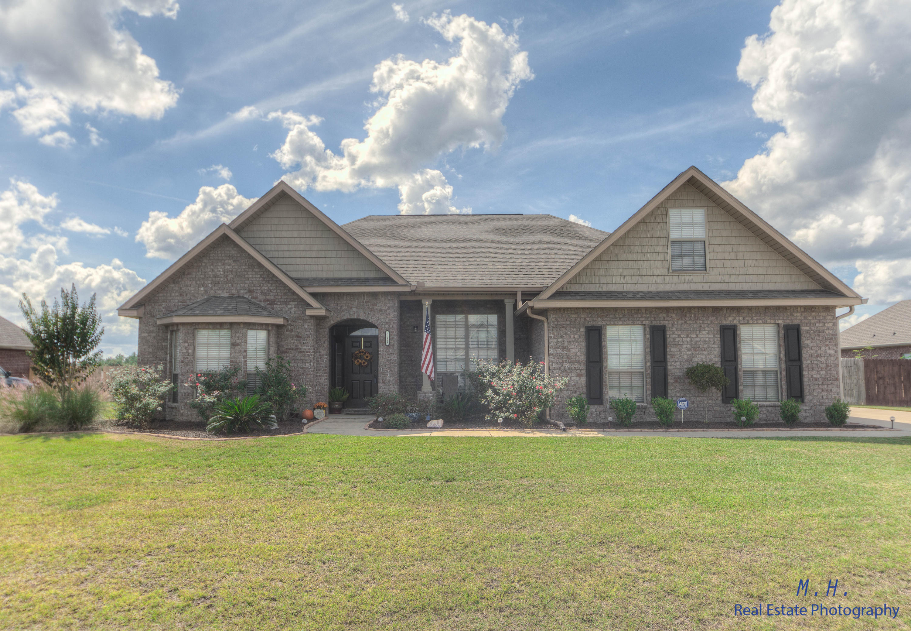 BROWNSTONE MANOR - Residential