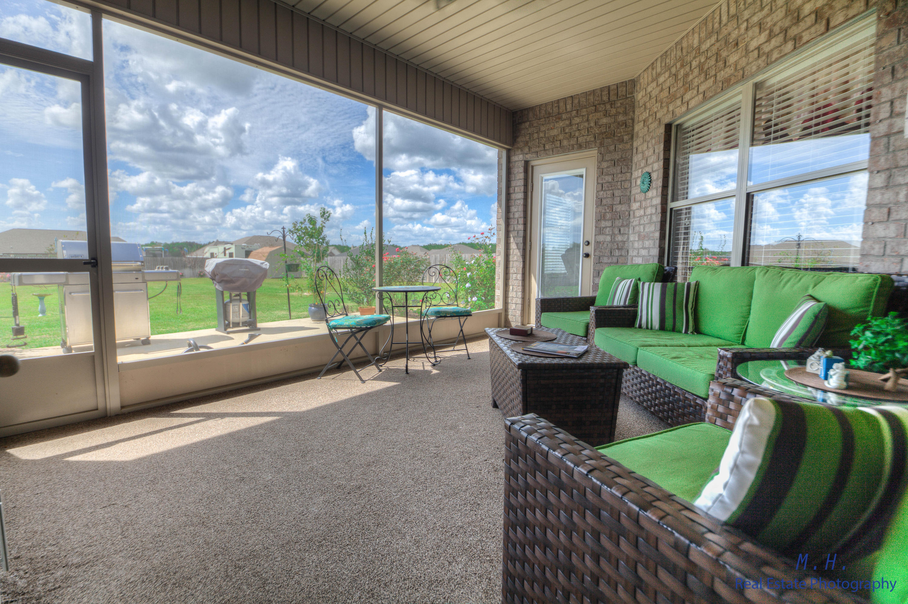 BROWNSTONE MANOR - Residential