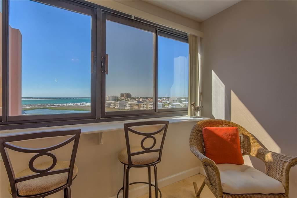 Jetty East Condominium - Residential