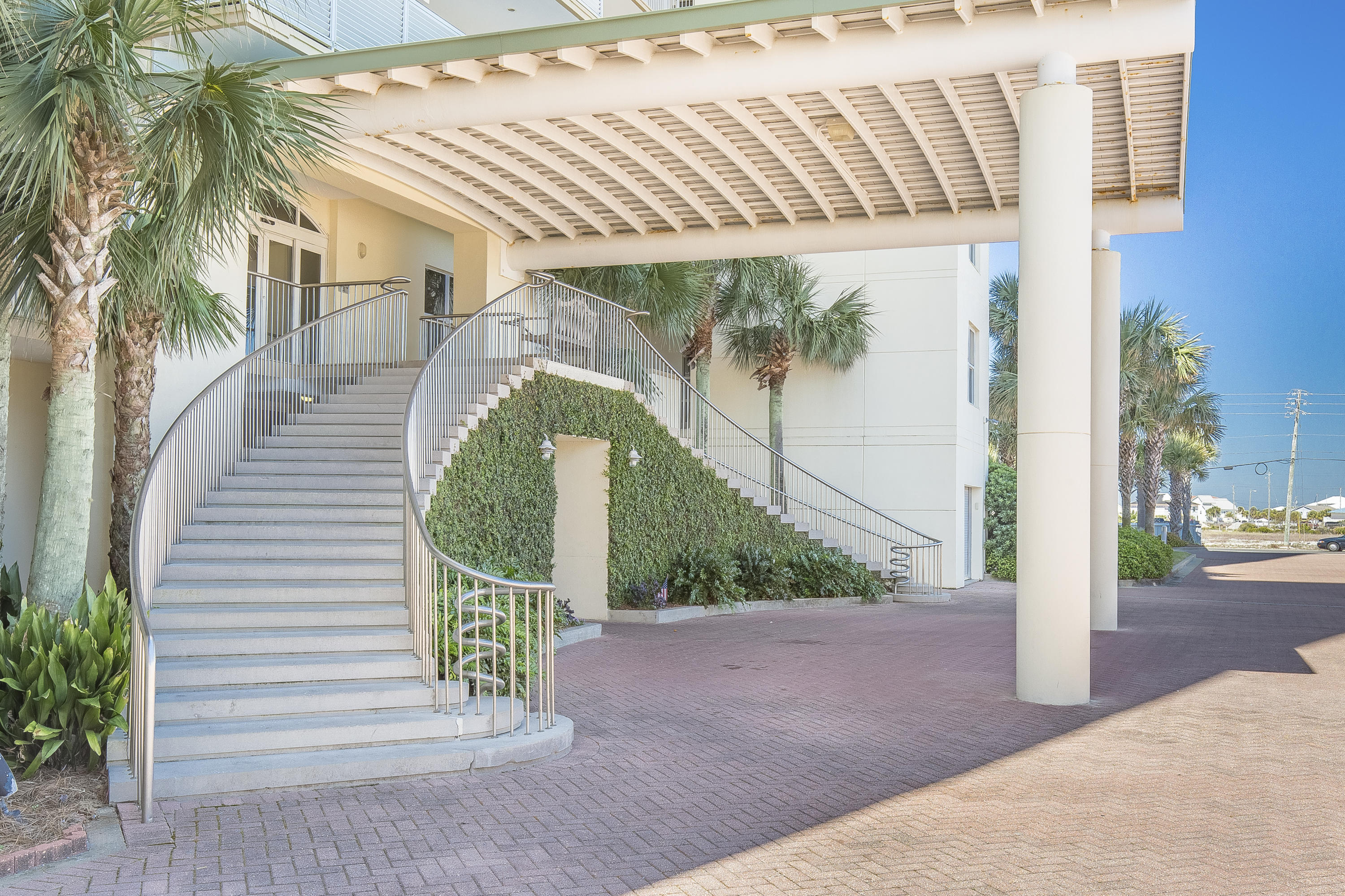 BELLE MER CONDOMINIUM - Residential