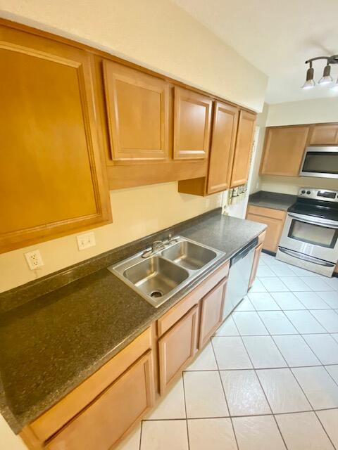 PORTOFINO T/H - Residential Lease