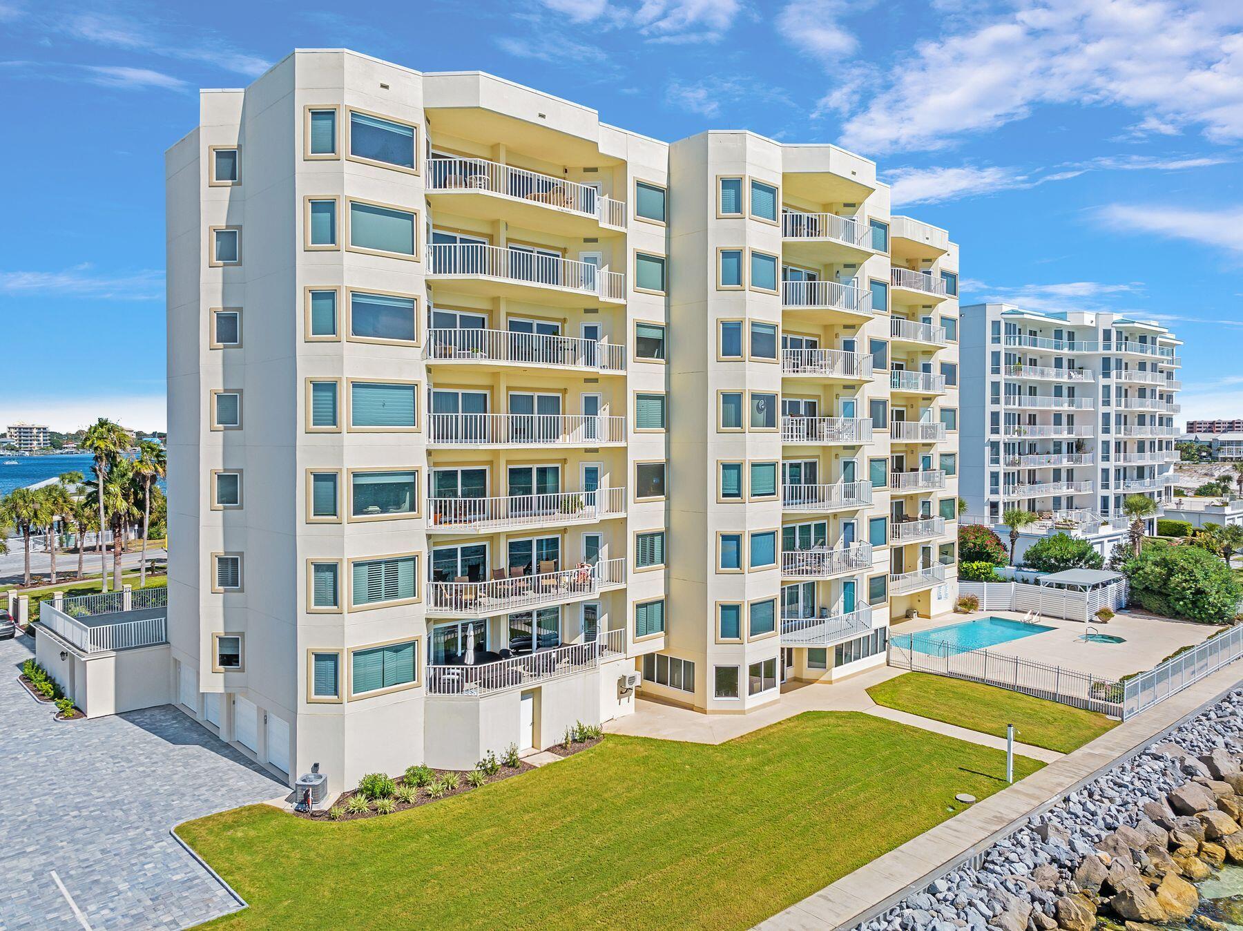 WATERVIEW TOWERS PH 2 - Residential