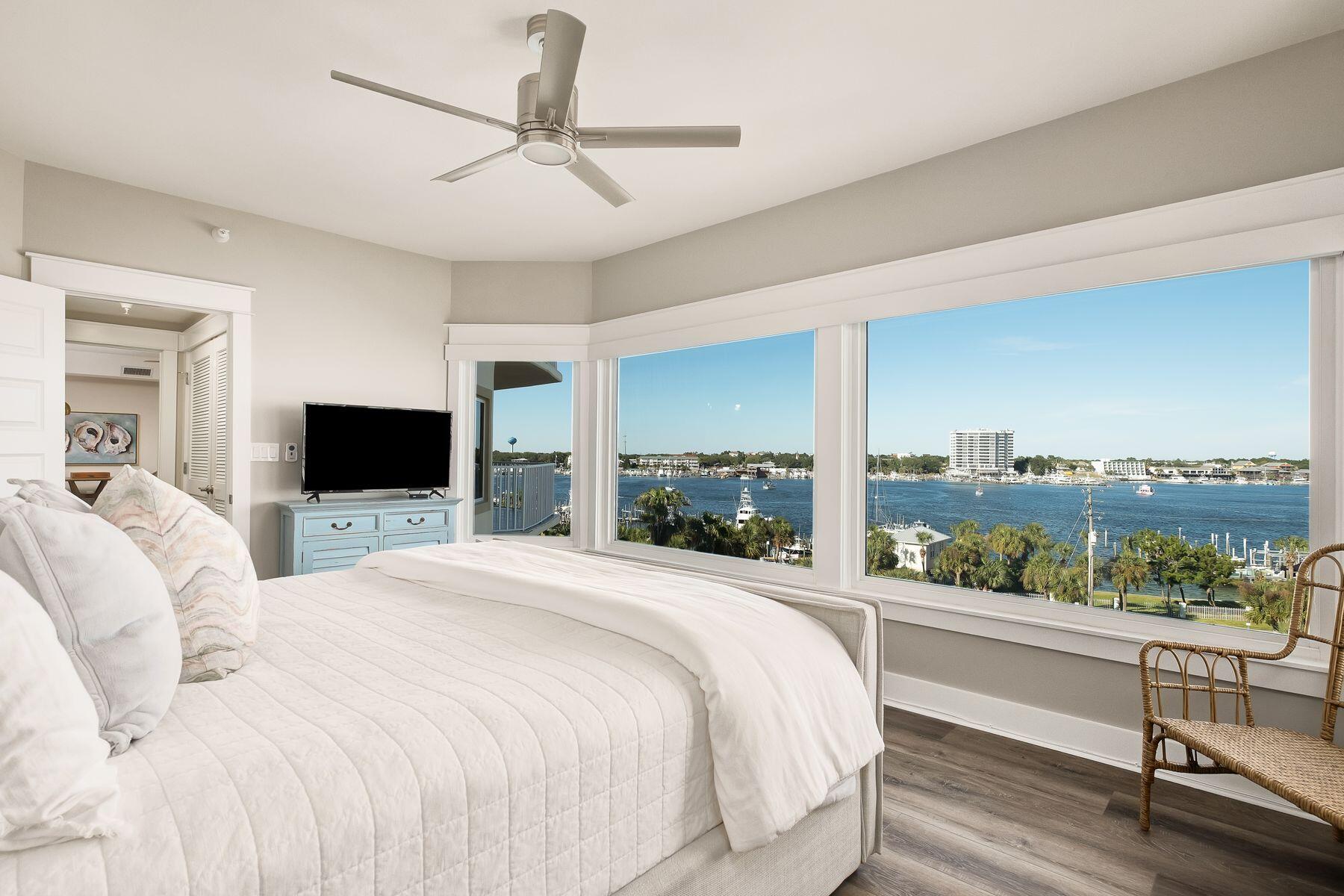 WATERVIEW TOWERS PH 2 - Residential