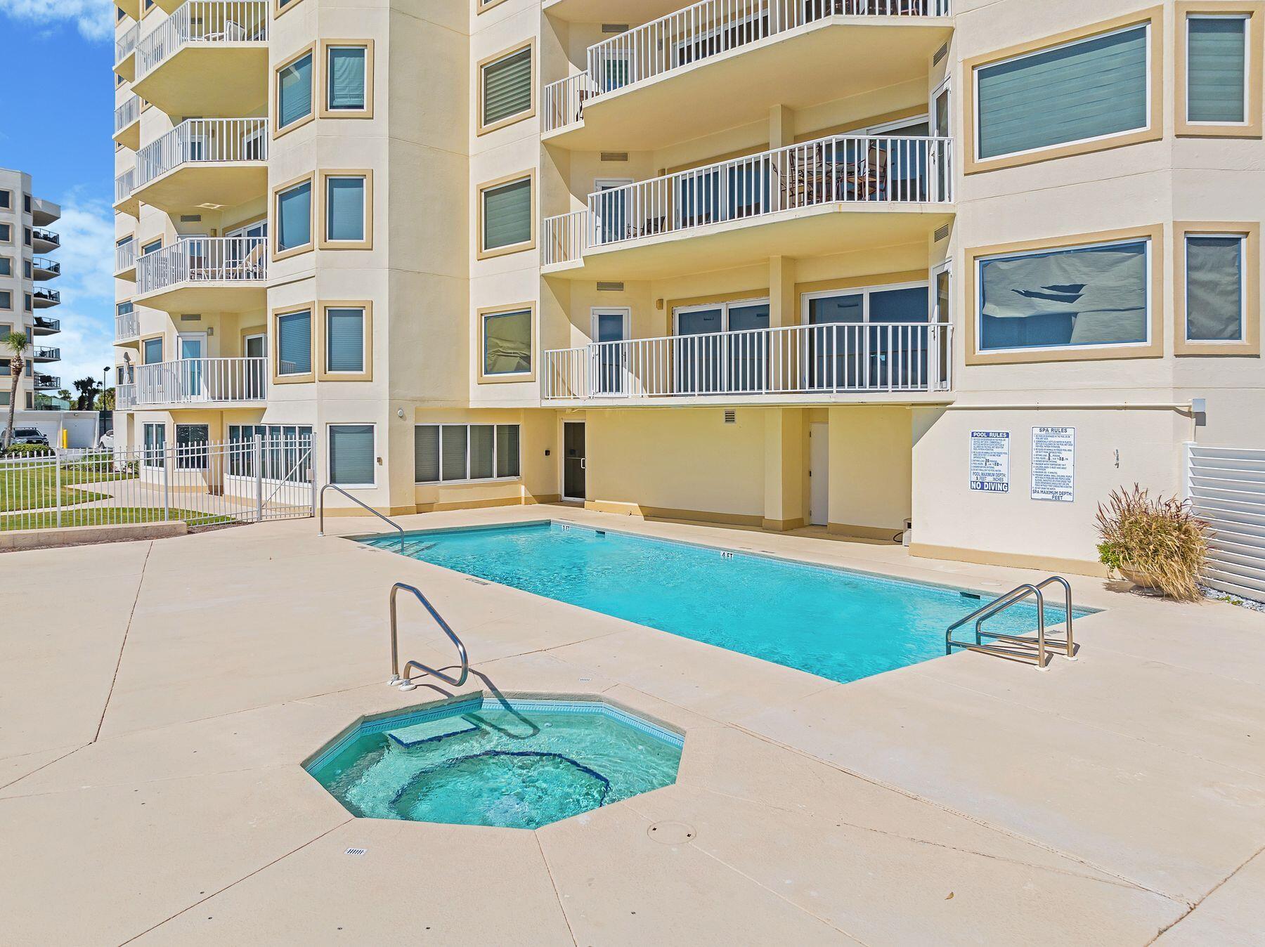 WATERVIEW TOWERS PH 2 - Residential