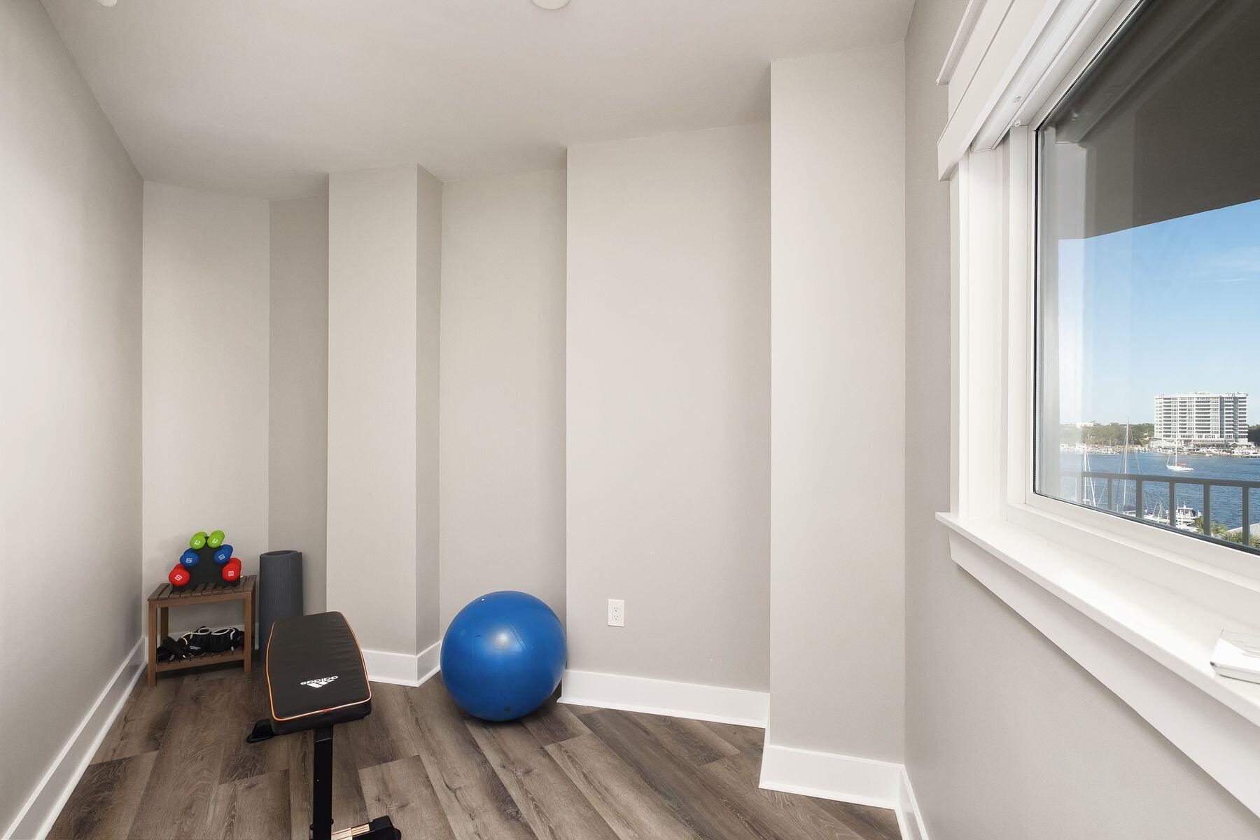WATERVIEW TOWERS PH 2 - Residential