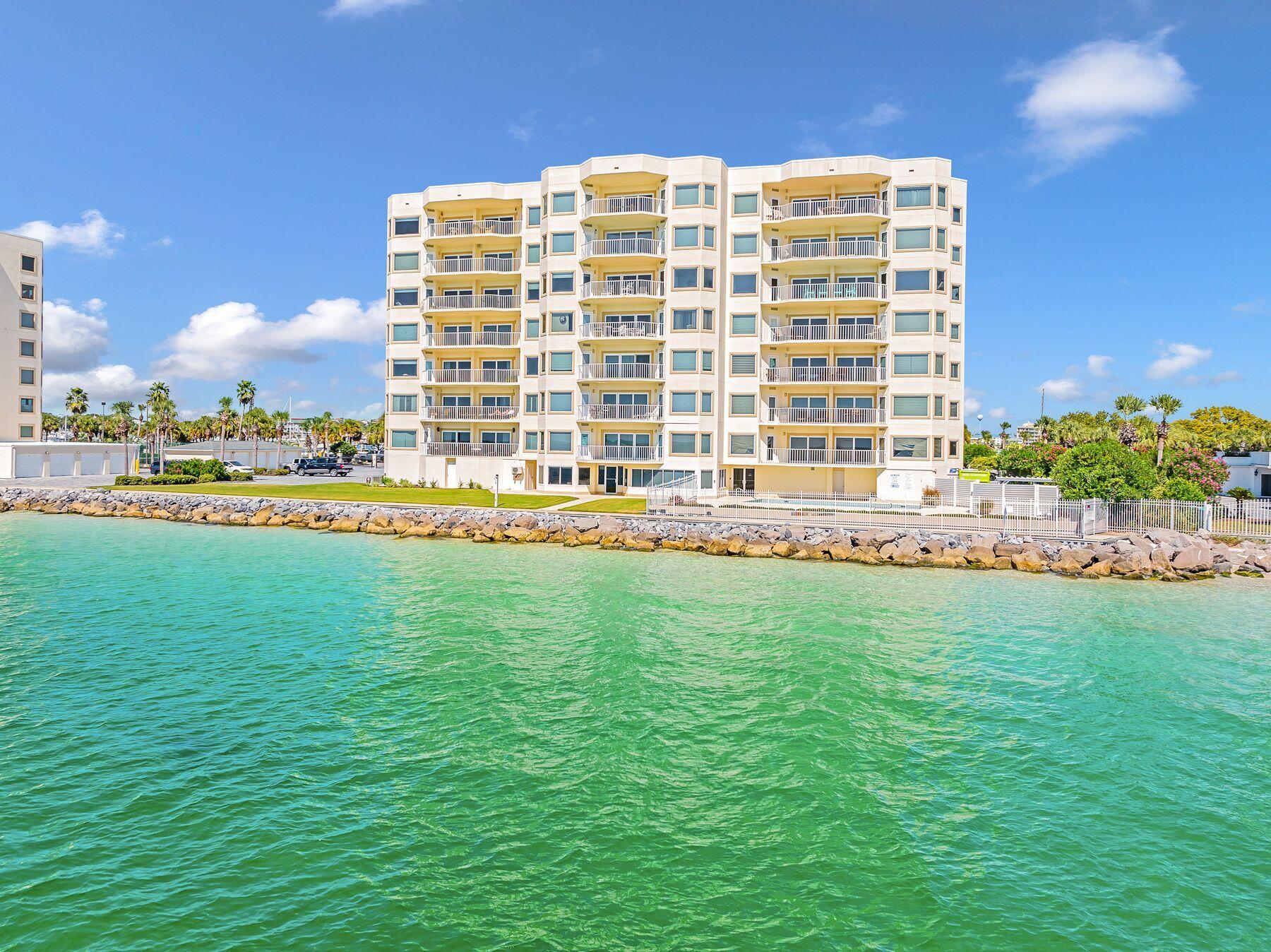 WATERVIEW TOWERS PH 2 - Residential