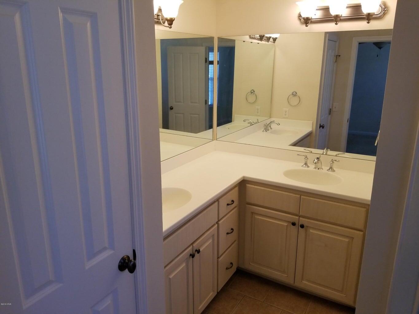 Annabella's Townhomes - Residential Lease