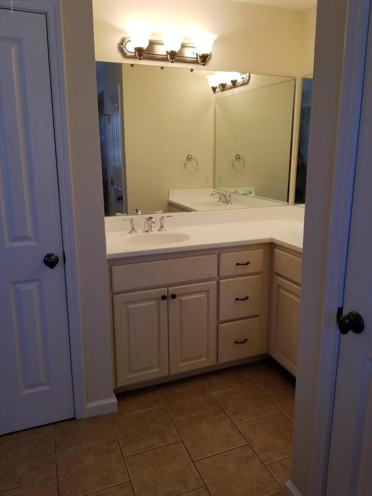 Annabella's Townhomes - Residential Lease