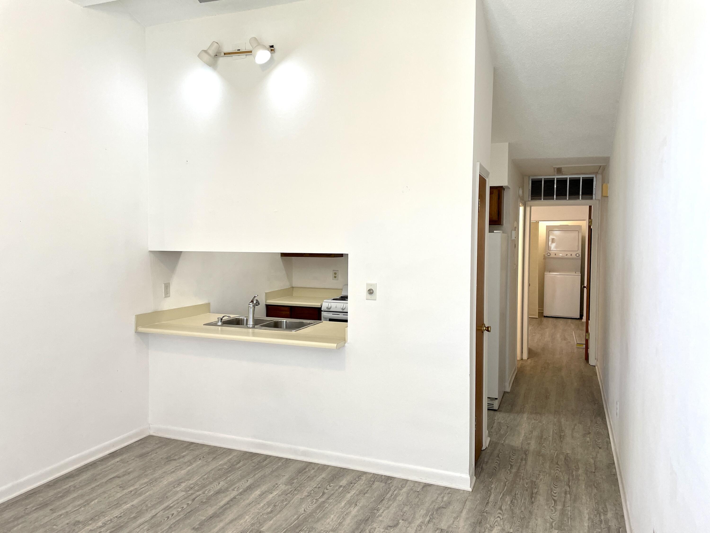 CHINAS COVE - Residential