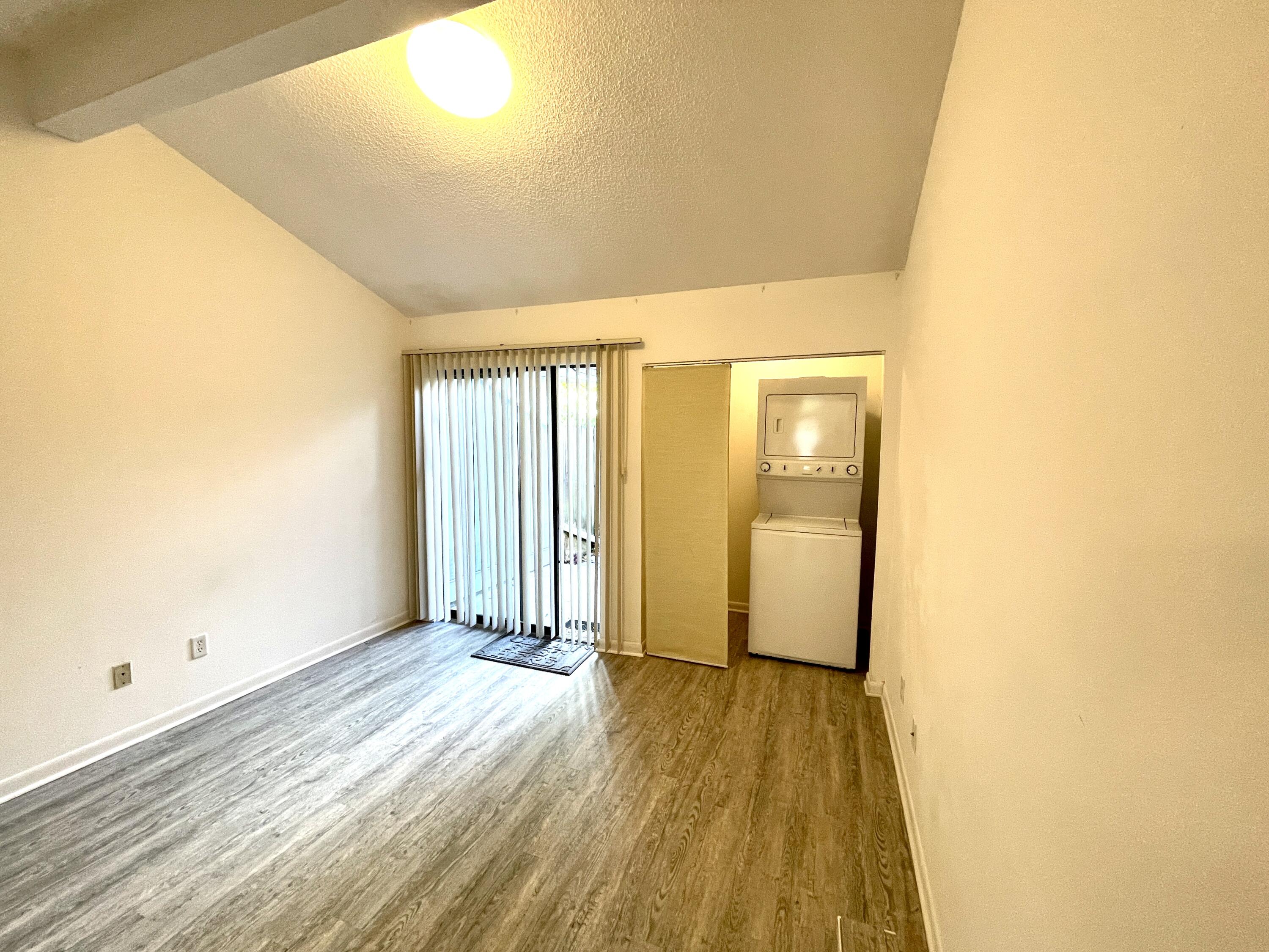 CHINAS COVE - Residential