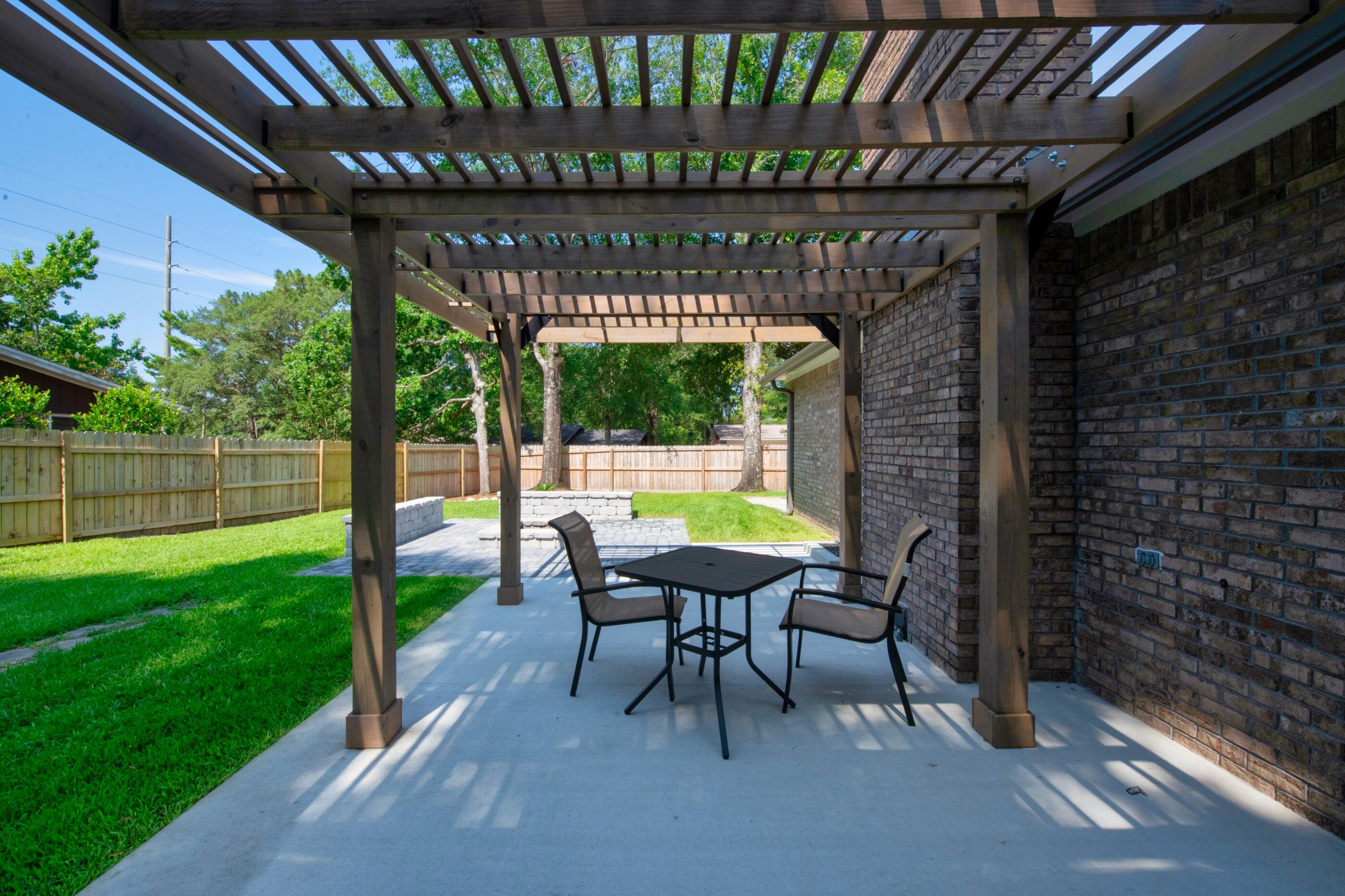 PINE LAKE S/D - Residential