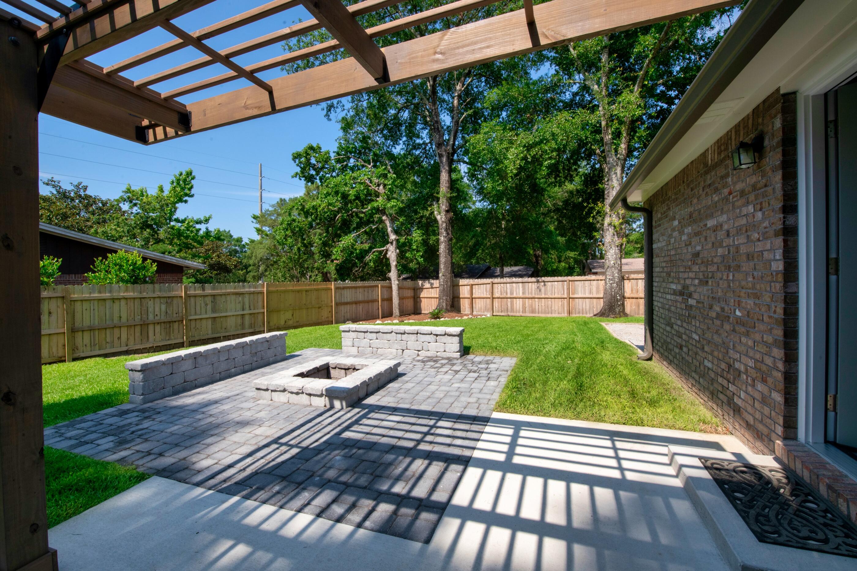 PINE LAKE S/D - Residential