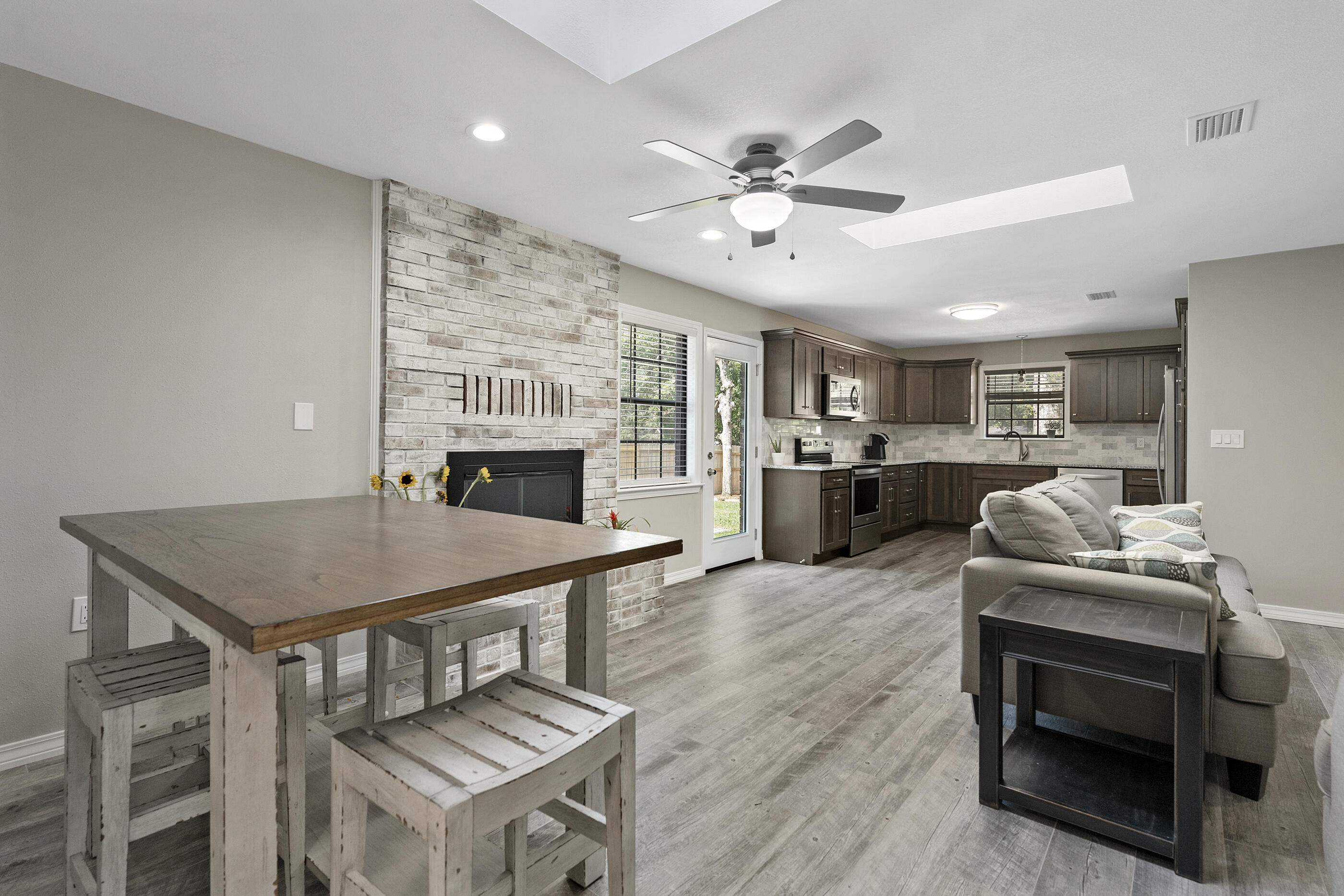 PINE LAKE S/D - Residential