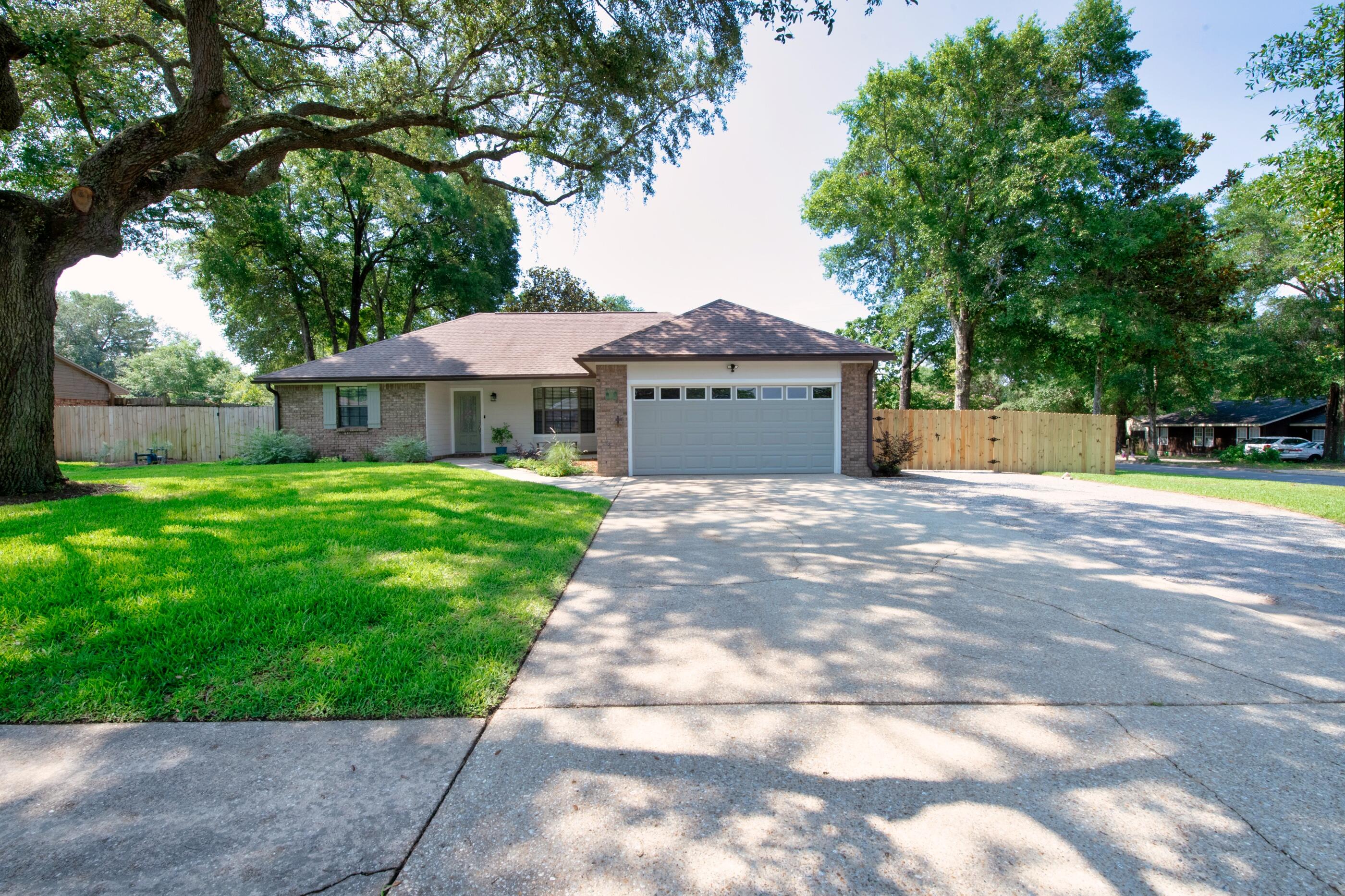 PINE LAKE S/D - Residential