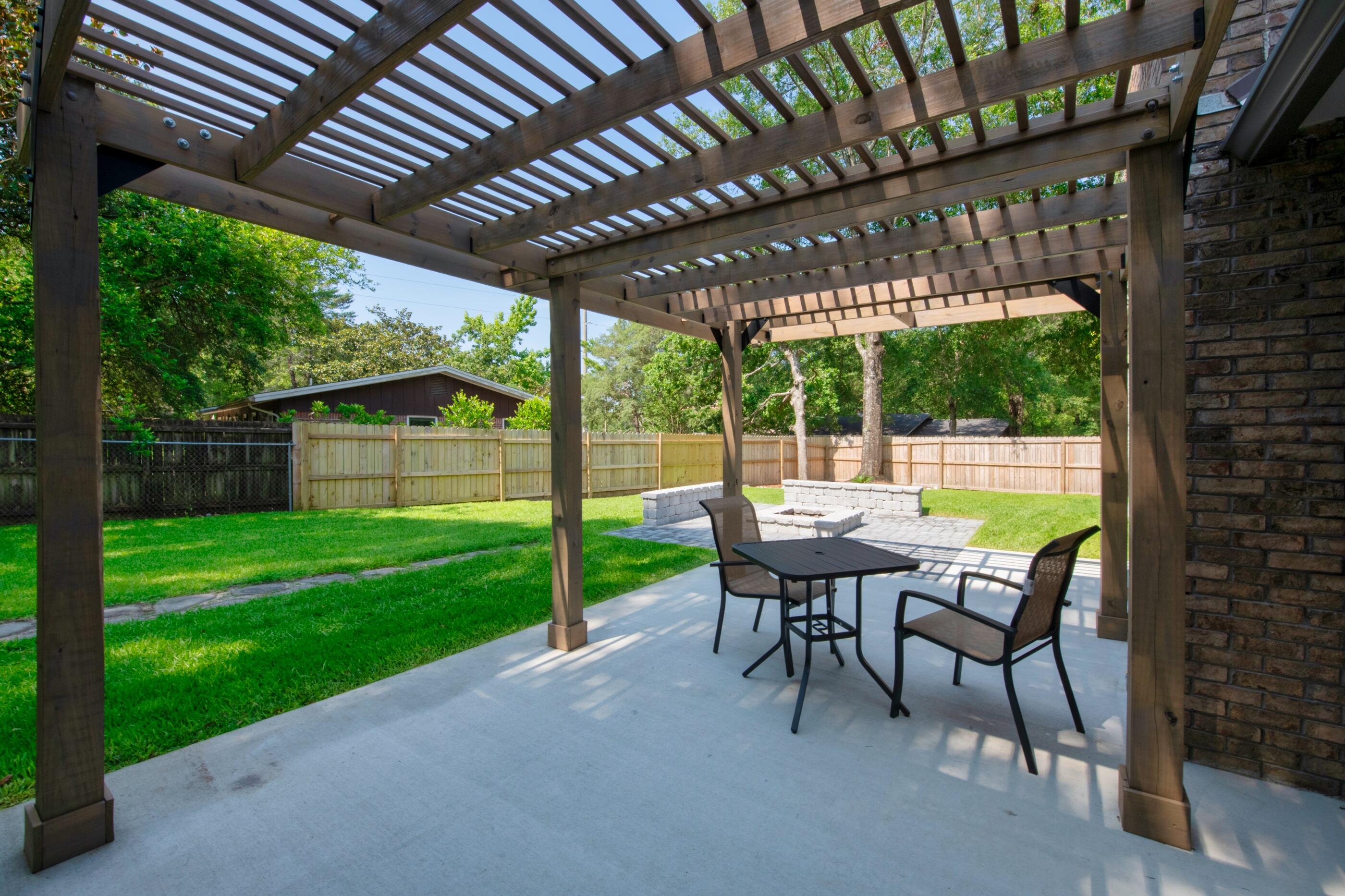 PINE LAKE S/D - Residential