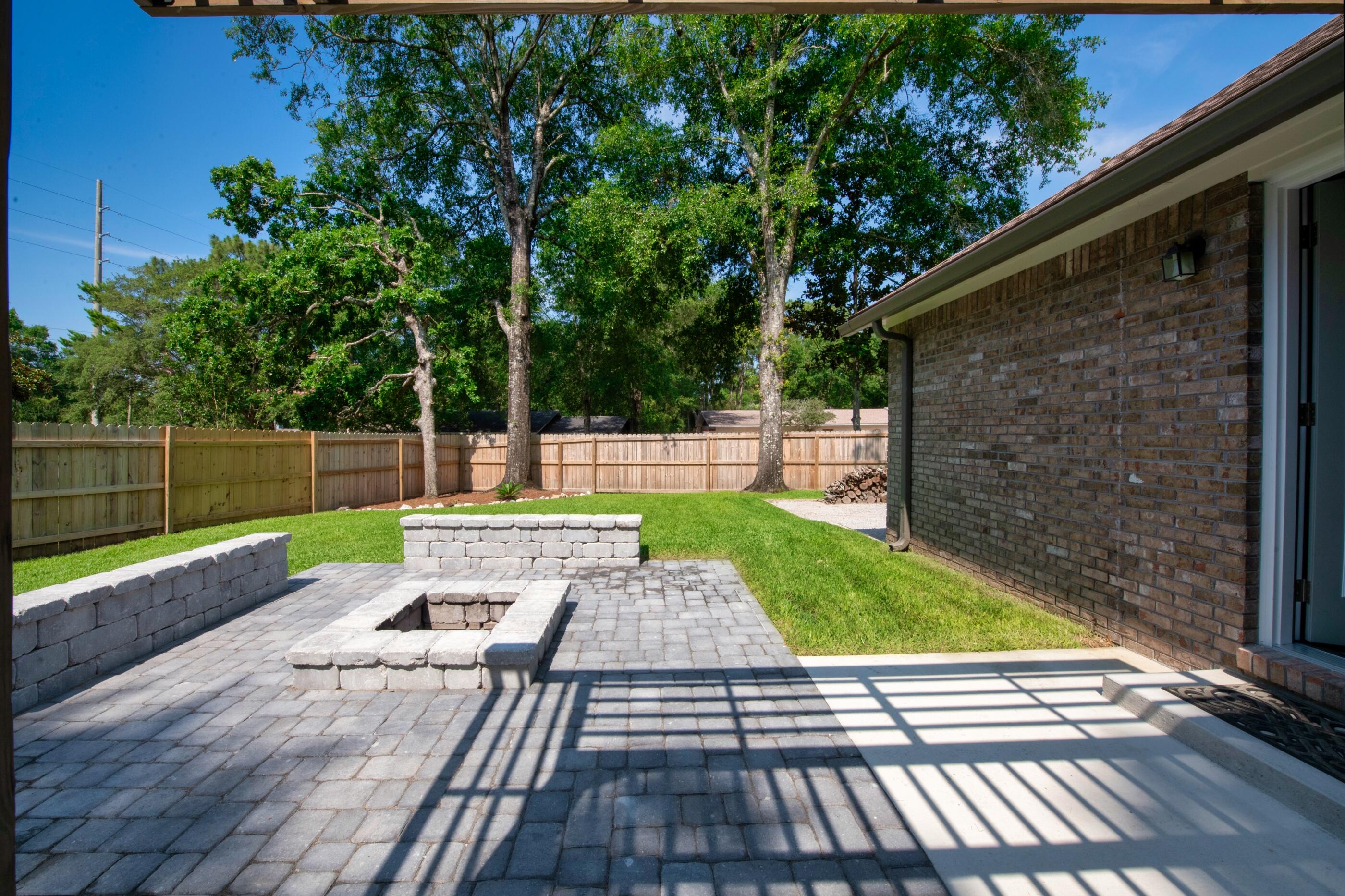 PINE LAKE S/D - Residential