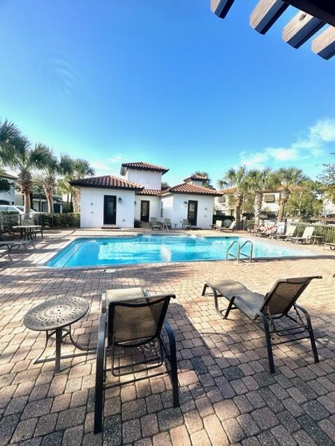 VILLA LAGO - Residential