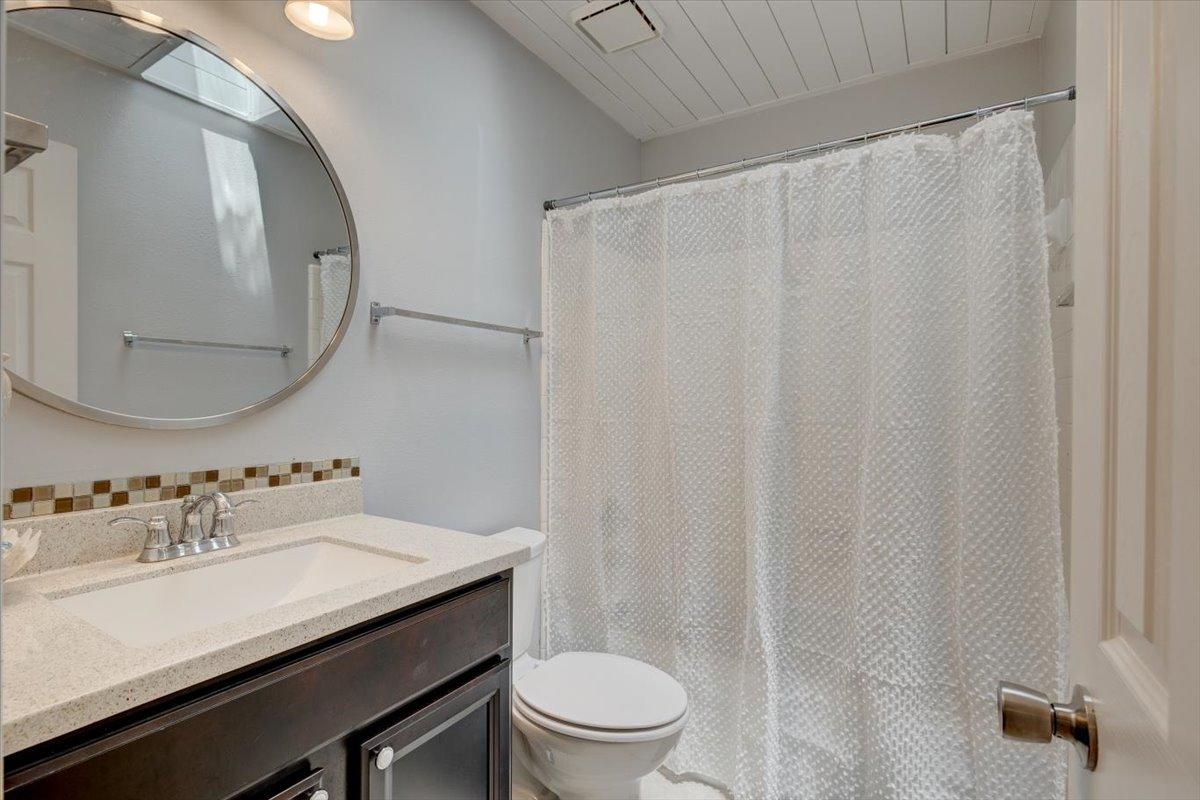 OAKRIDGE MANOR - Residential