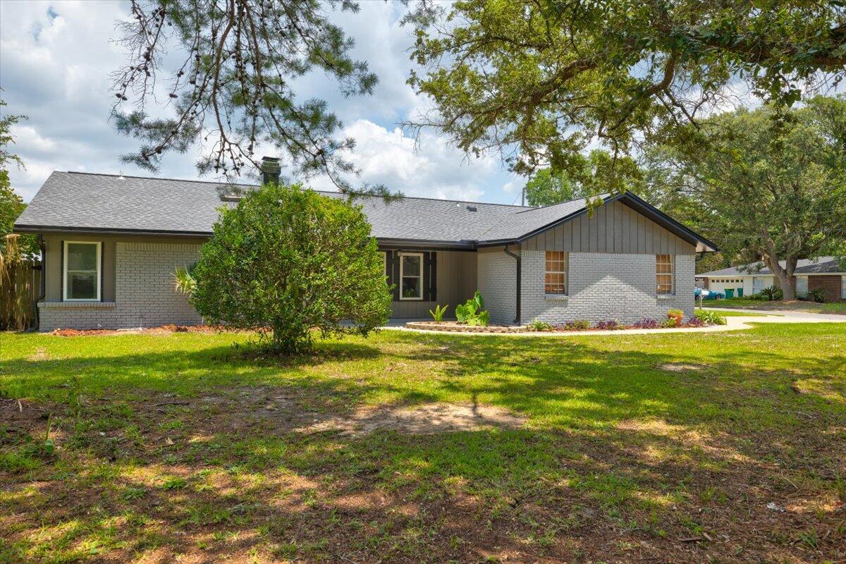 OAKRIDGE MANOR - Residential