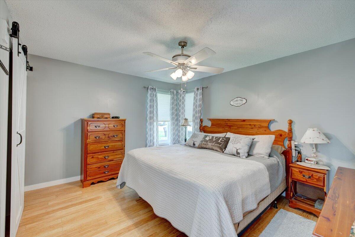 OAKRIDGE MANOR - Residential