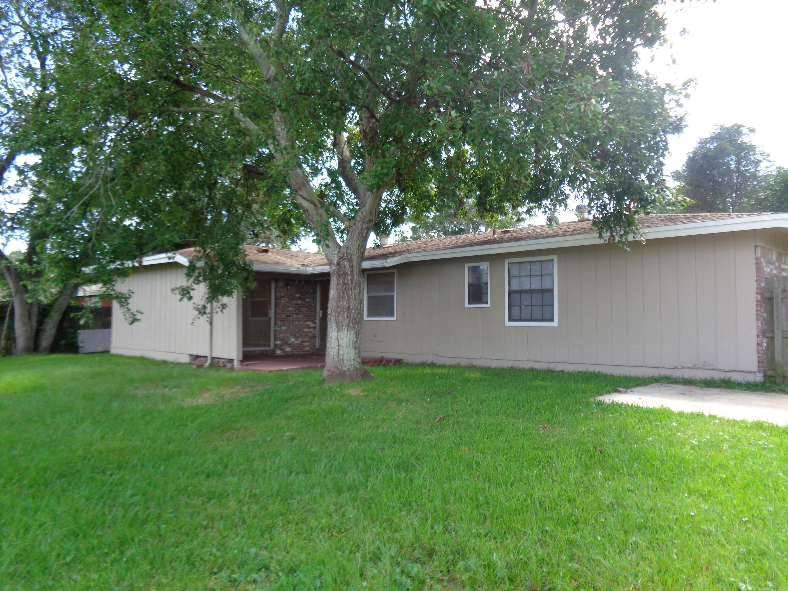 PINEDALE - Residential