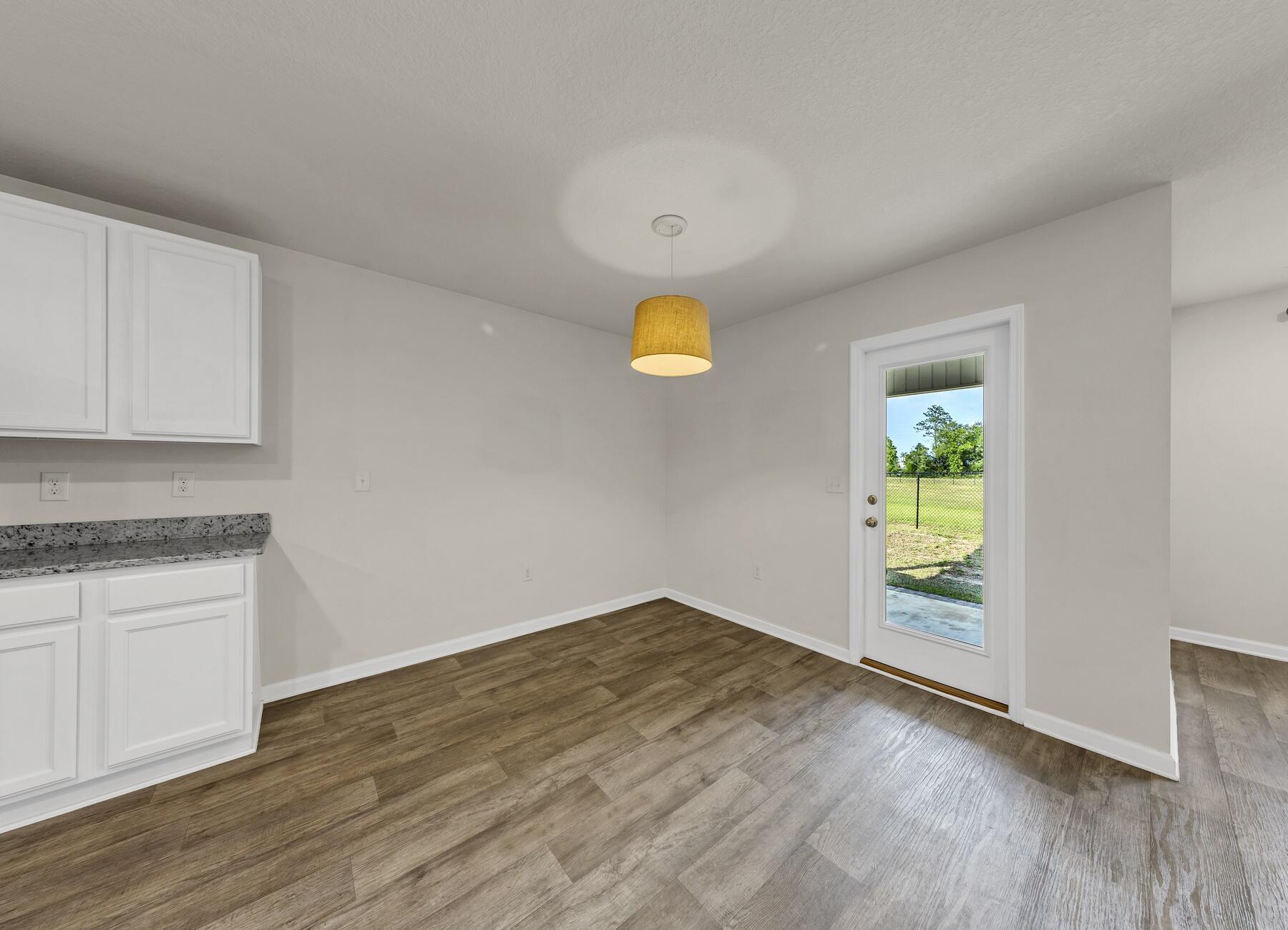 REDSTONE COMMONS - Residential Lease