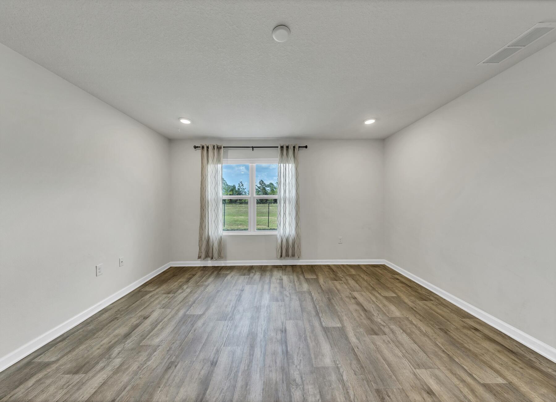 REDSTONE COMMONS - Residential Lease