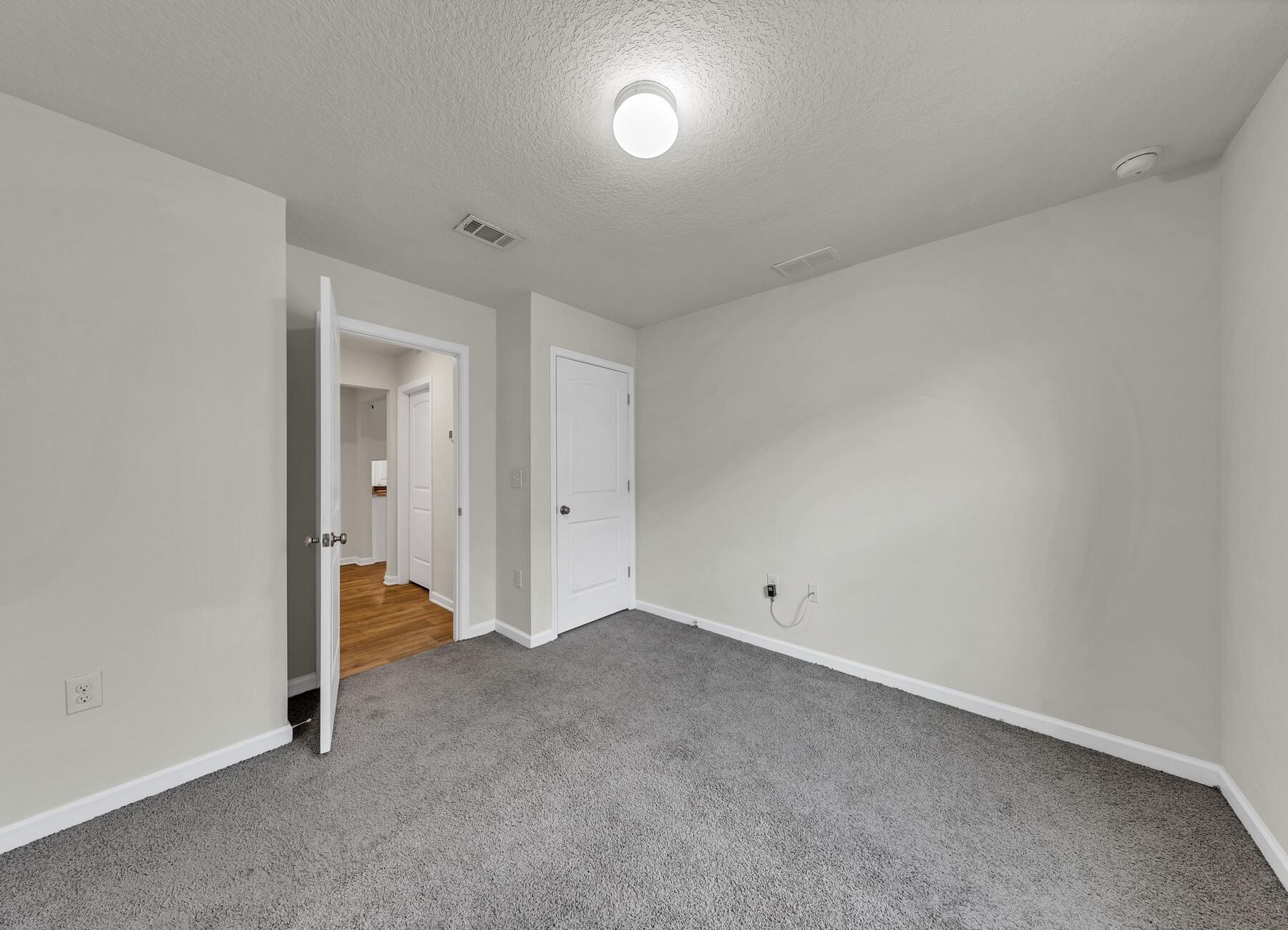 REDSTONE COMMONS - Residential Lease