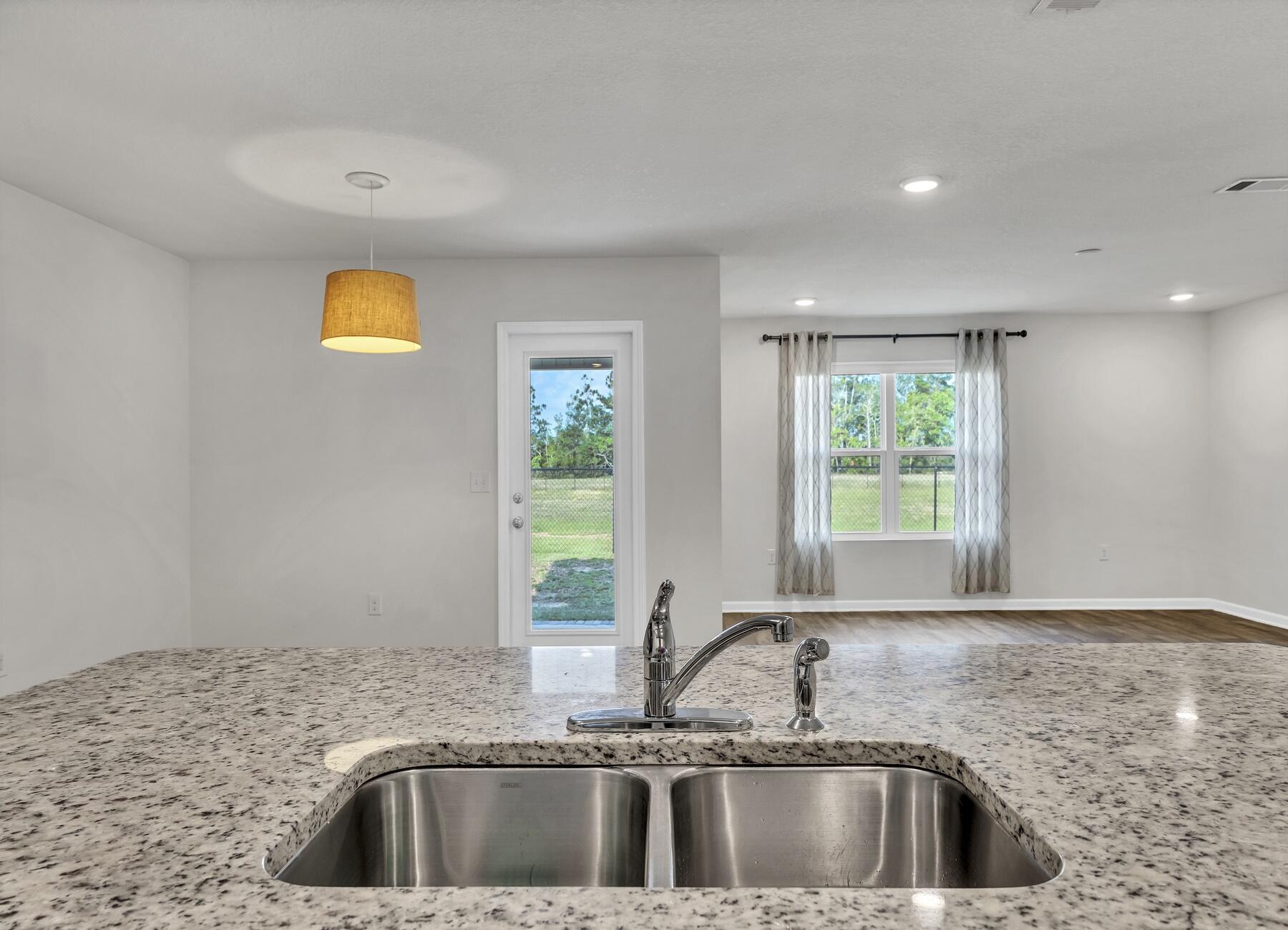 REDSTONE COMMONS - Residential Lease