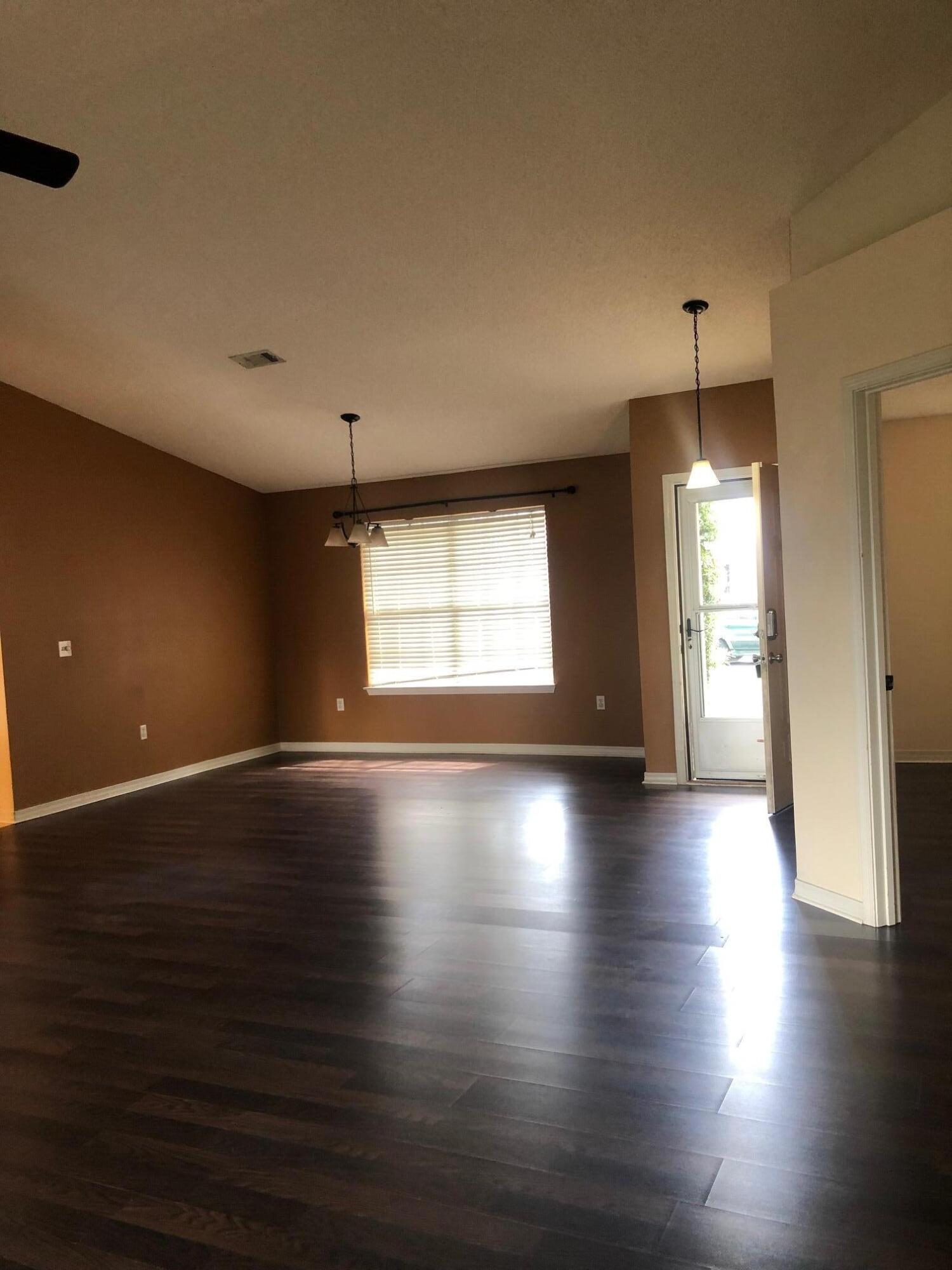 SHADOW OAK S/D - Residential