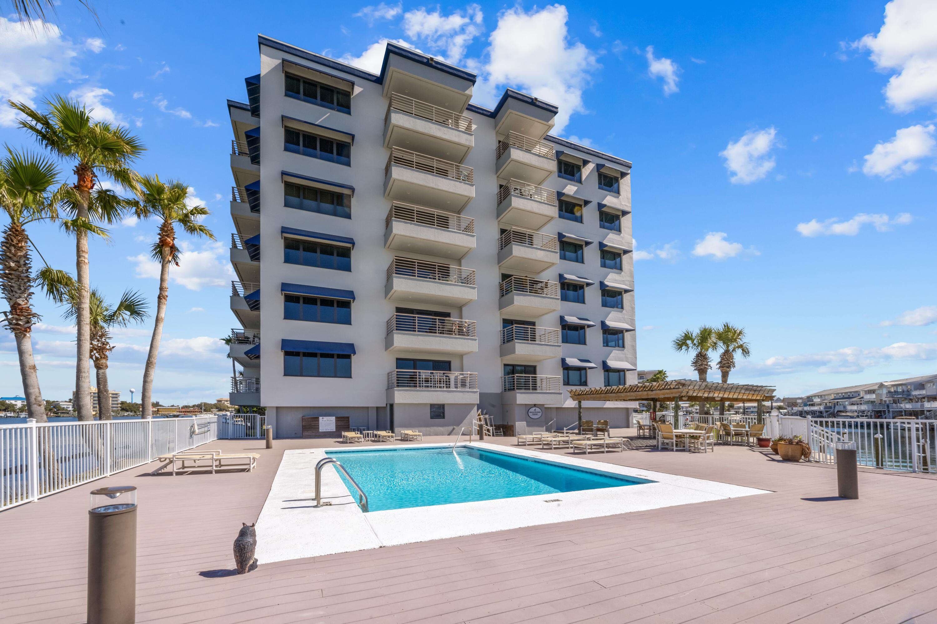 DESTIN HARBOR RESORT WEST - Residential