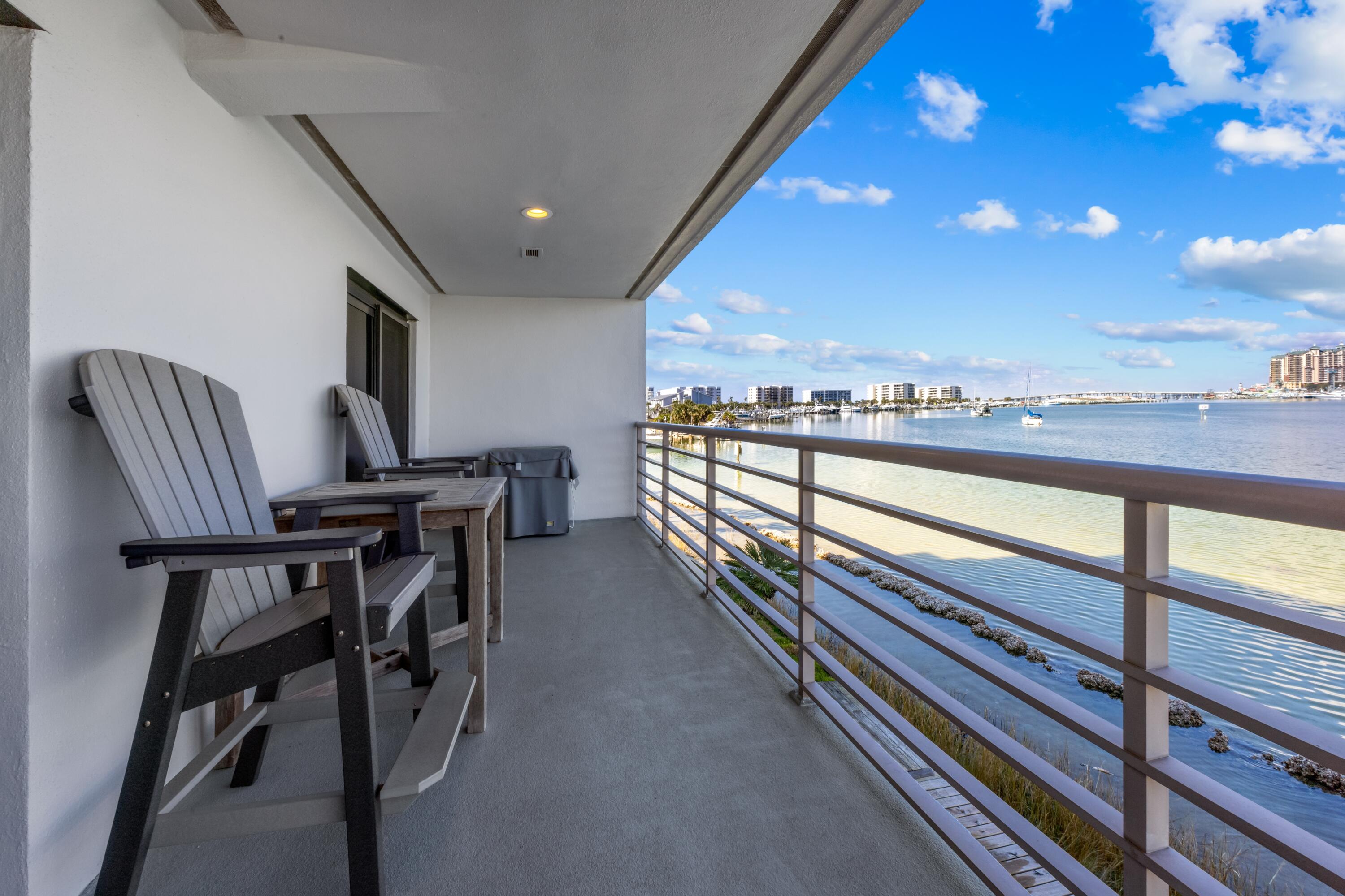DESTIN HARBOR RESORT WEST - Residential