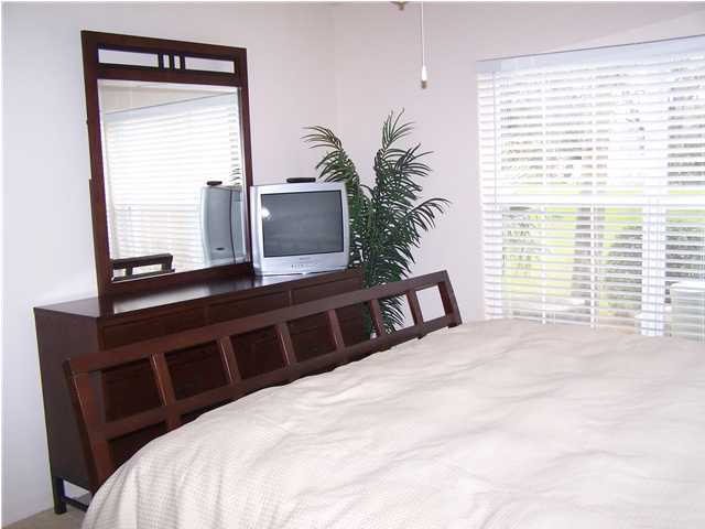 THE FLORIDA CLUB - Residential Lease