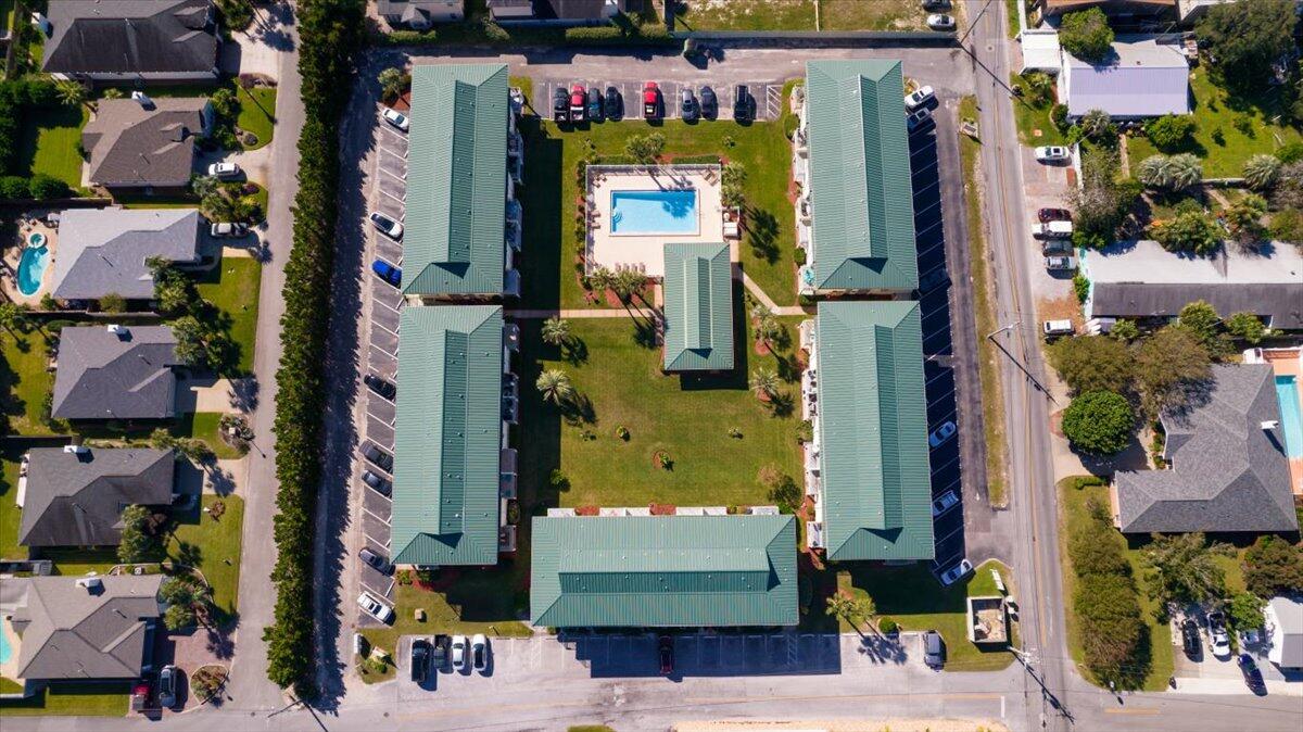 SANDPRINTS CONDO - Residential