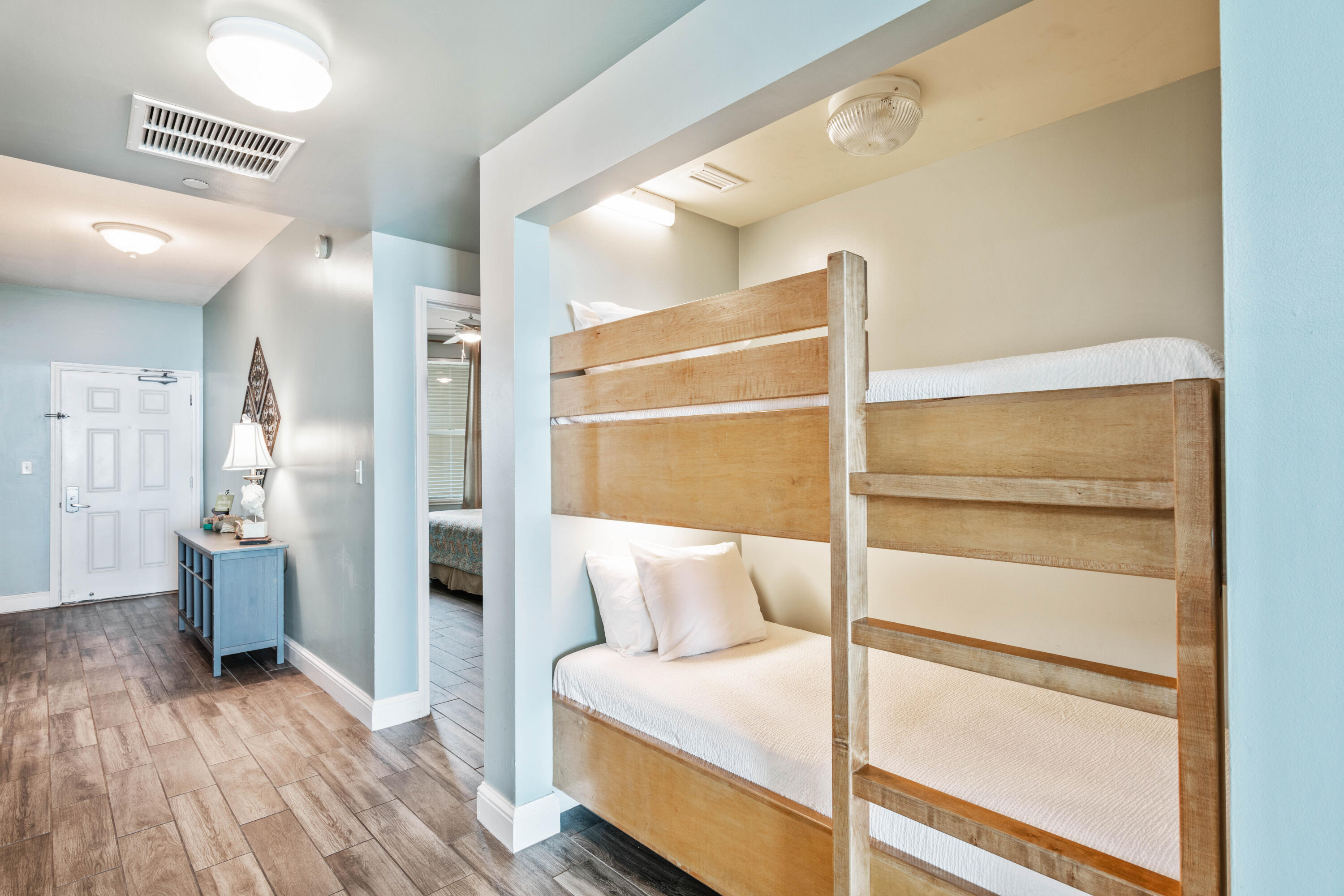 AQUA CONDO - Residential