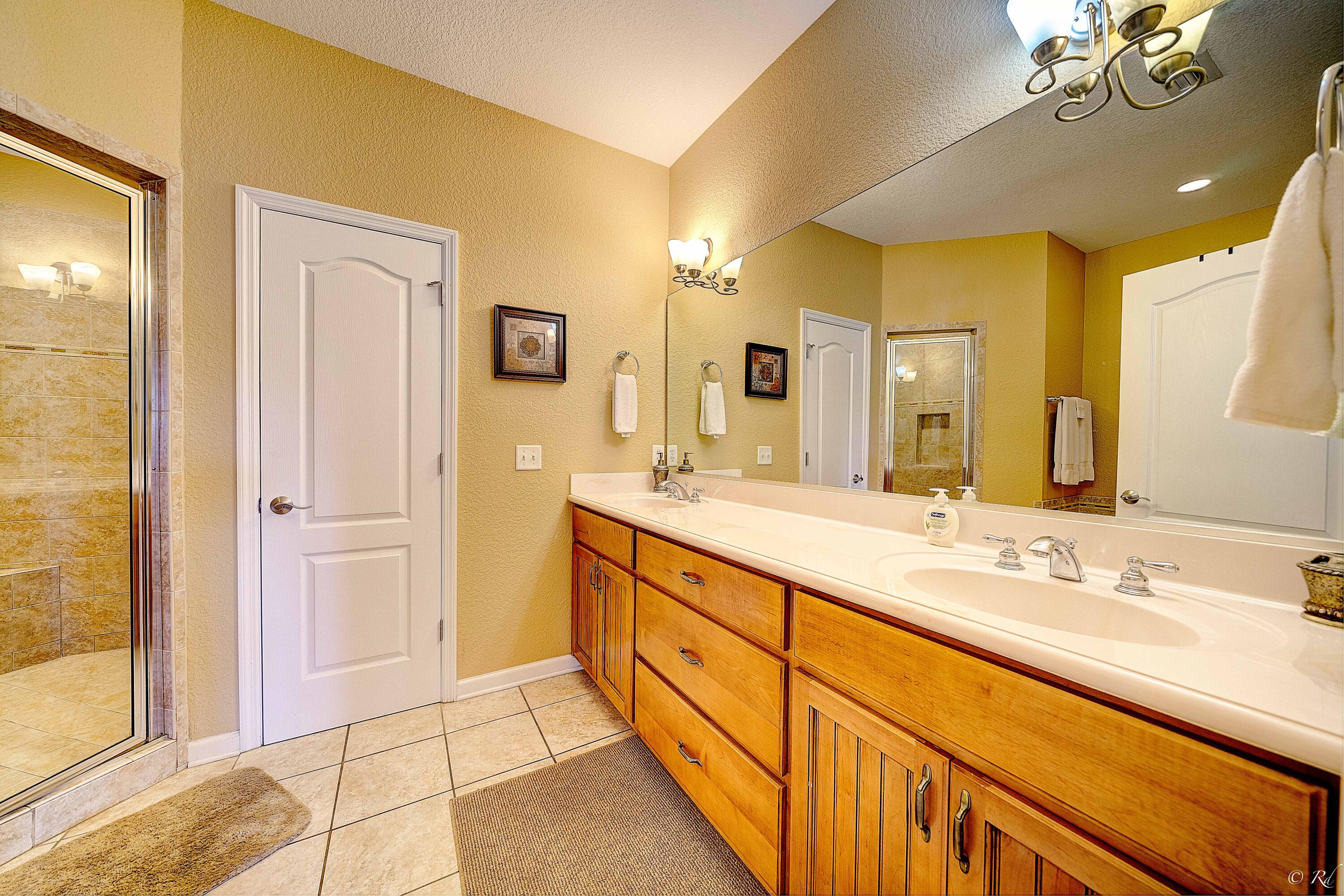 Bella Costa - Residential