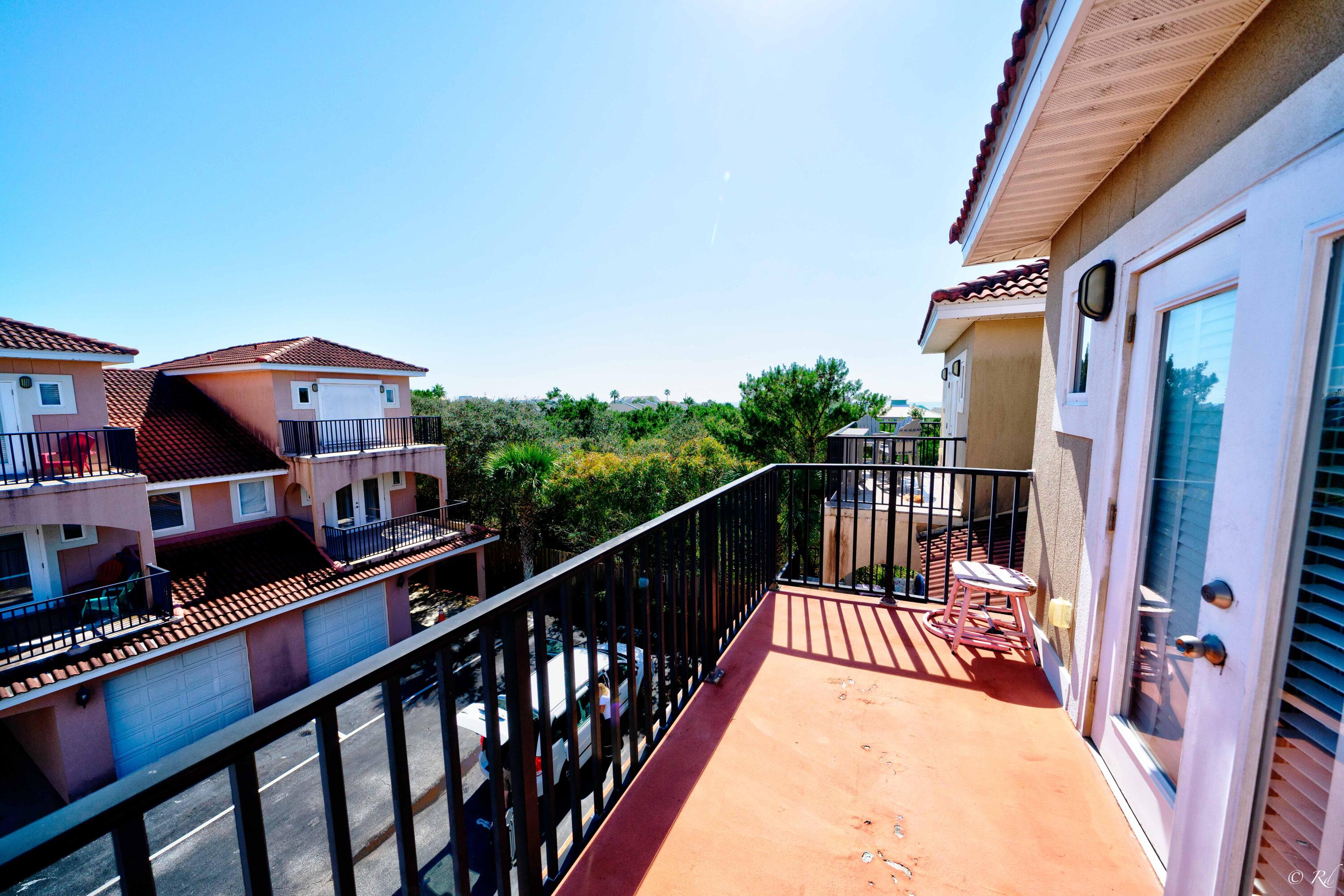 Bella Costa - Residential