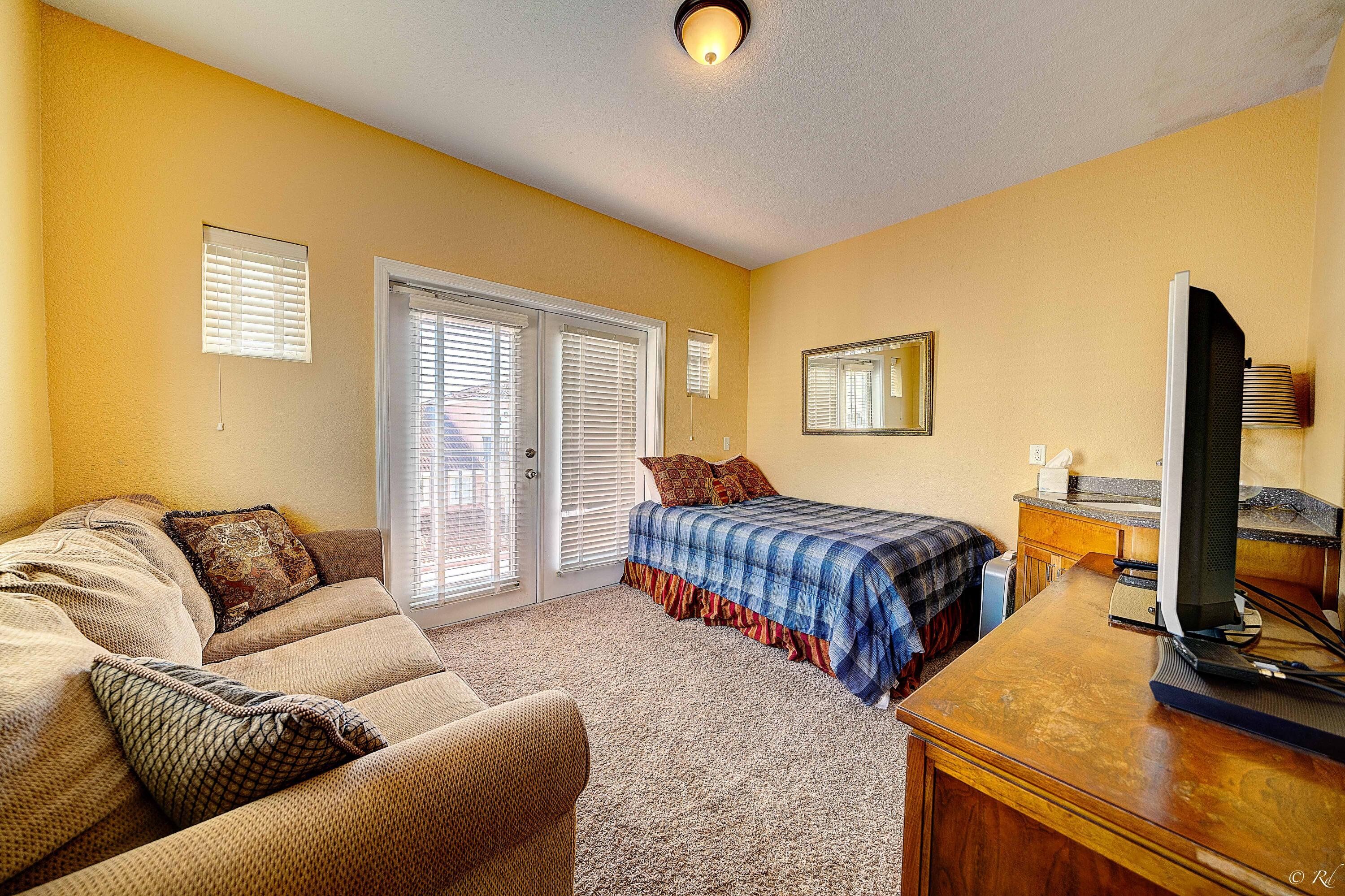 Bella Costa - Residential