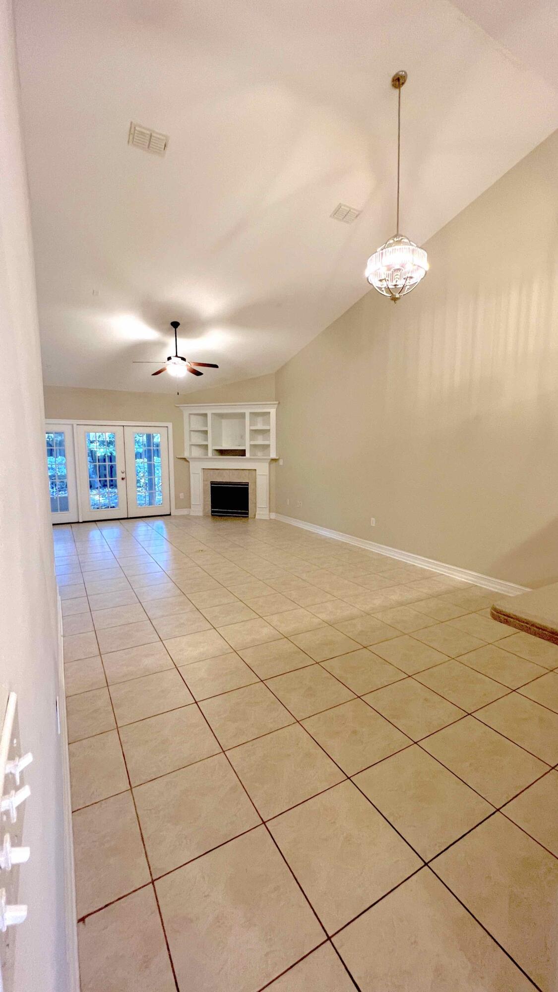 DIAMOND LAKES LOT C11 - Residential Lease